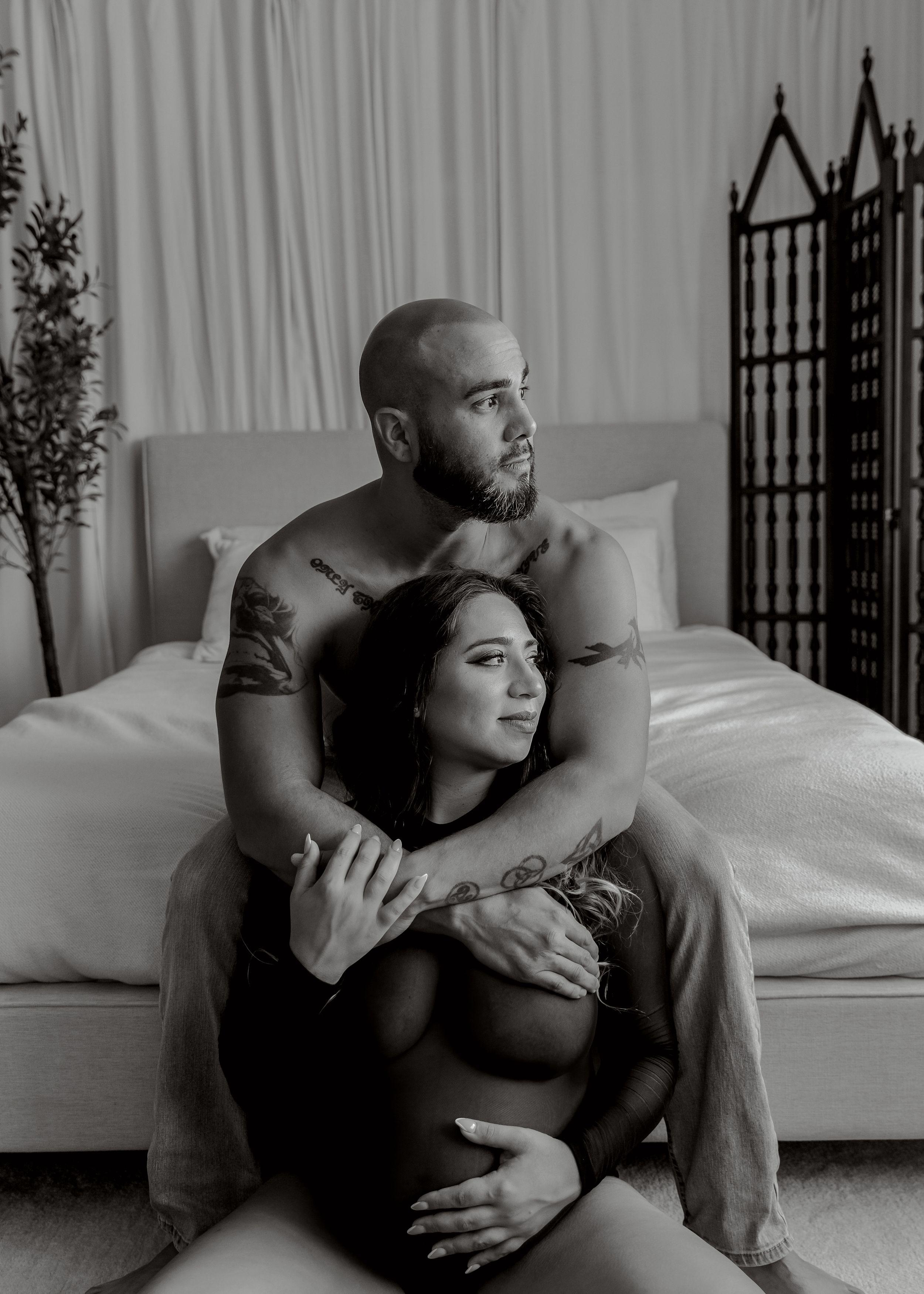 Romantic couples session in Houston Texas with elegant, natural posing