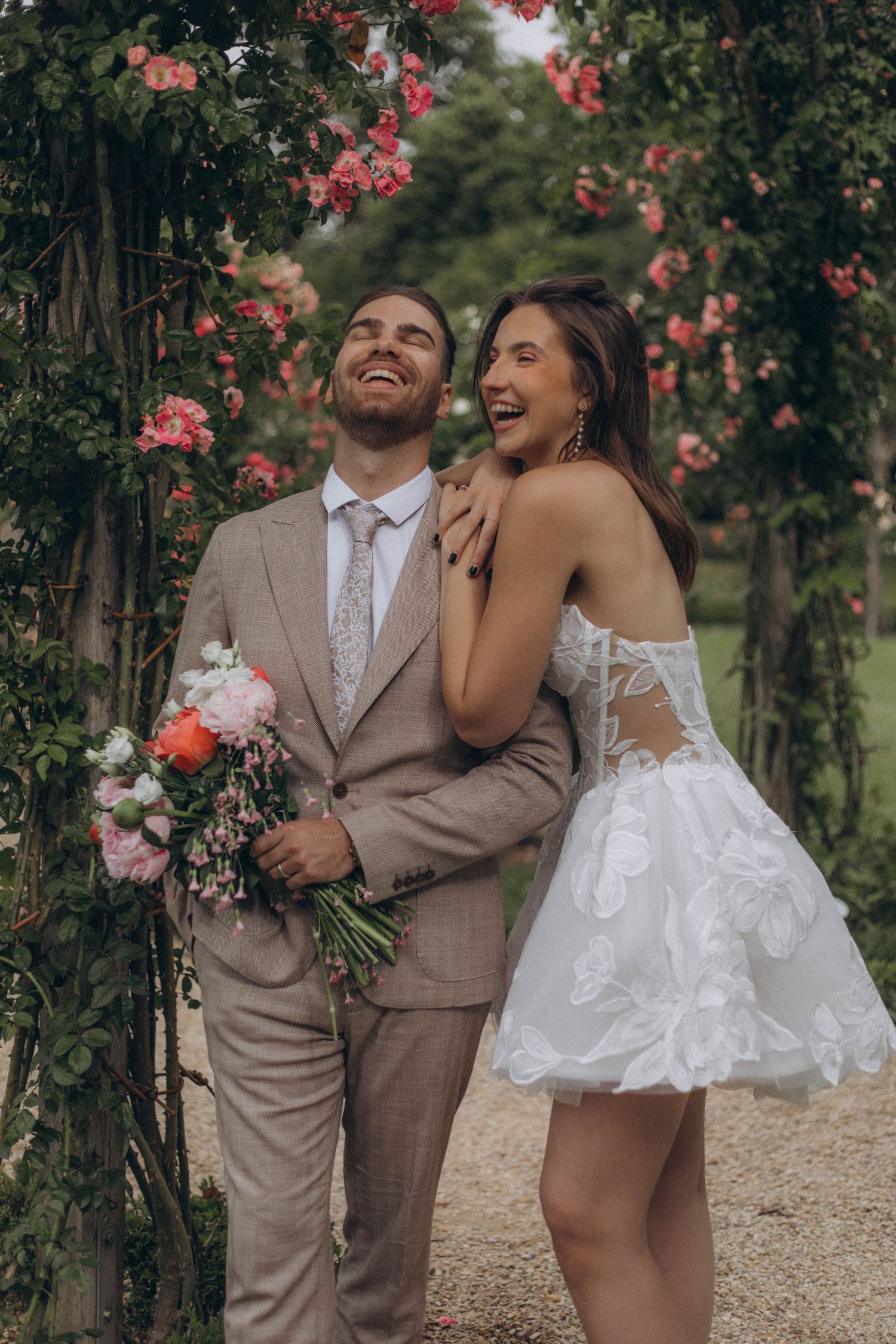 Wedding photoshoot at Parc de Bagatelle Paris
