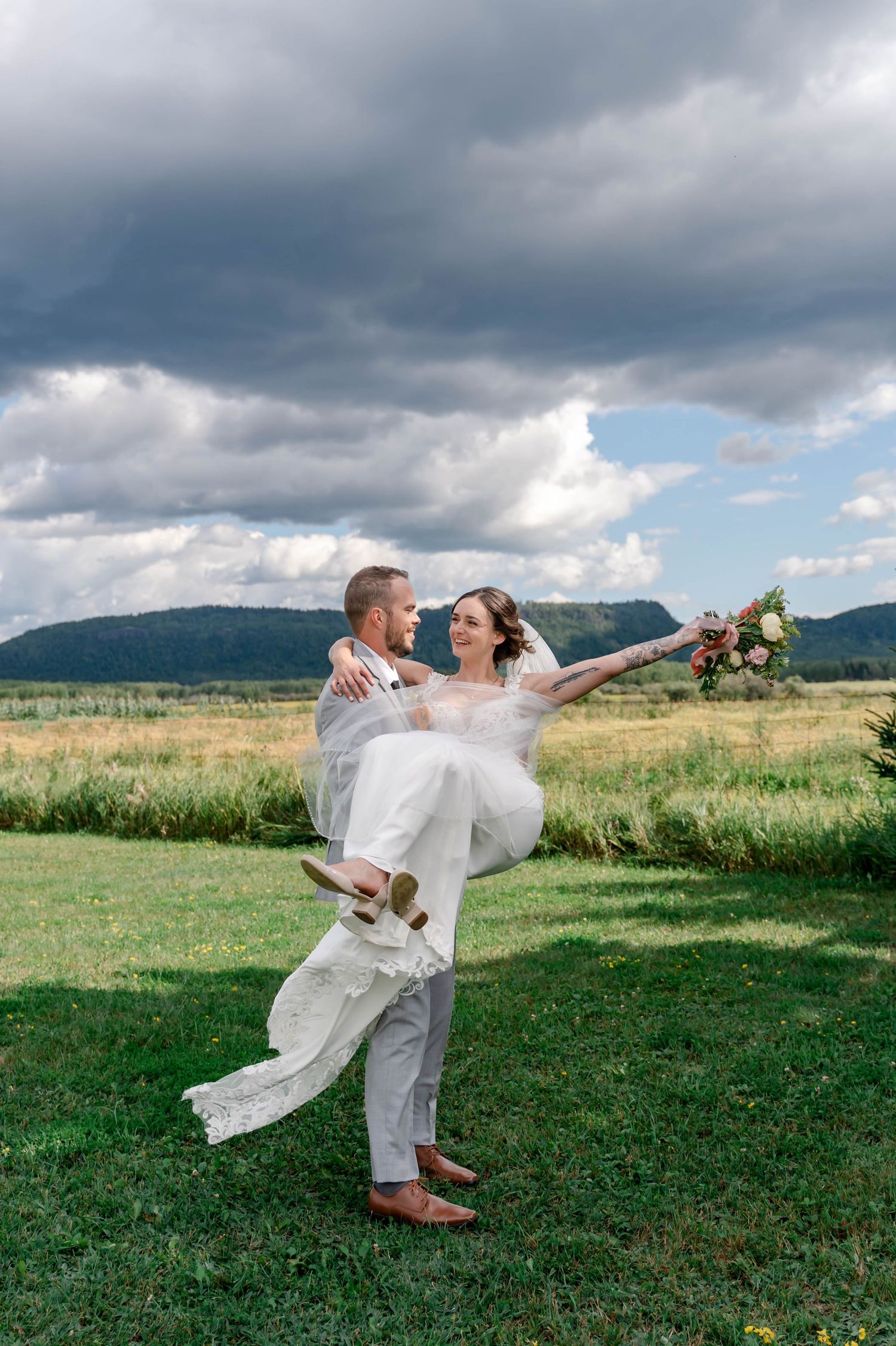 Thunder Bay Wedding Photography Thunder Bay Wedding Photographer Thunder Bay Newborn Photography Thunder Bay Newborn Photographer TBay Photo