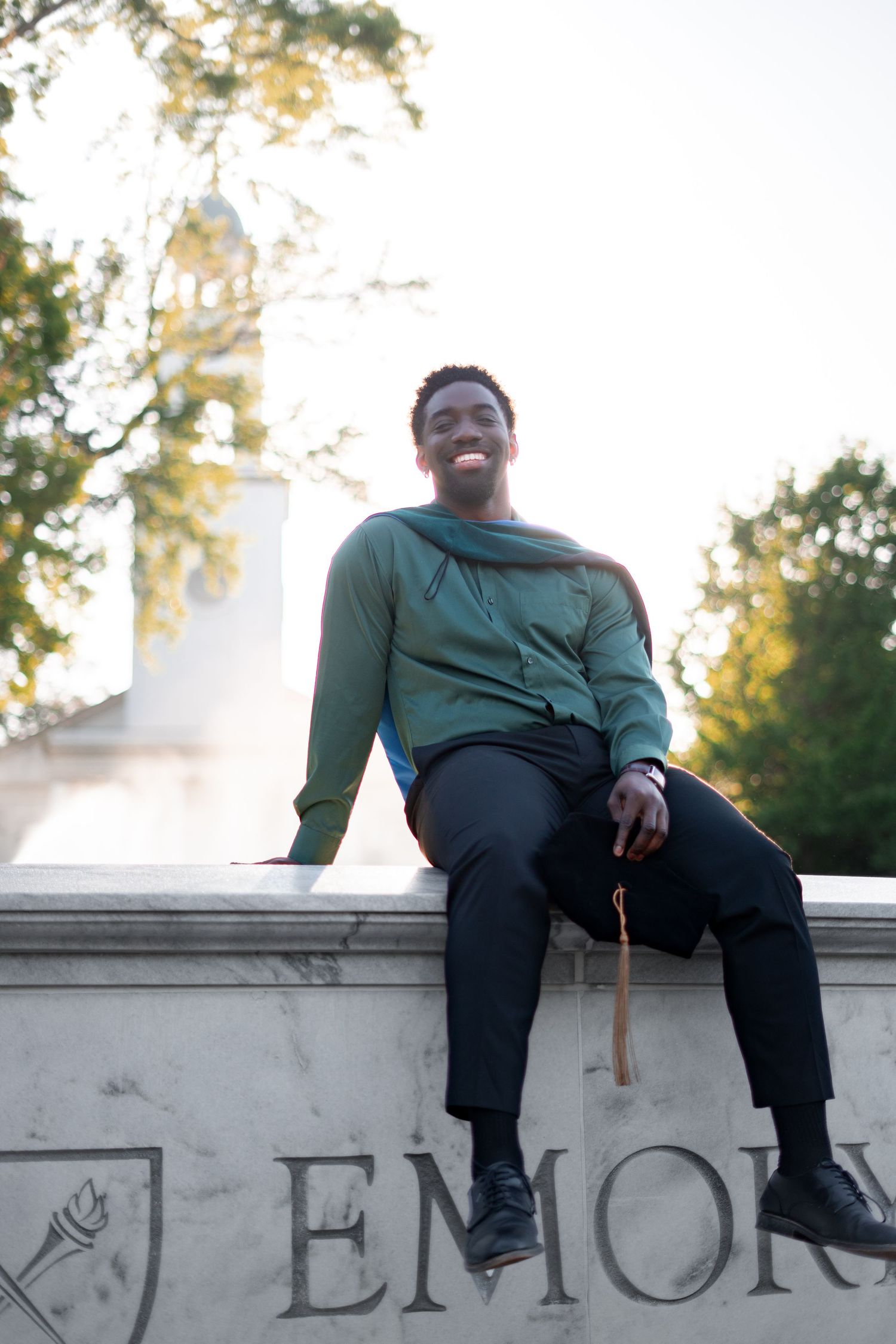 Grad photos at Emory University by Atlanta's primary graduation photographer Pierre The pear photography