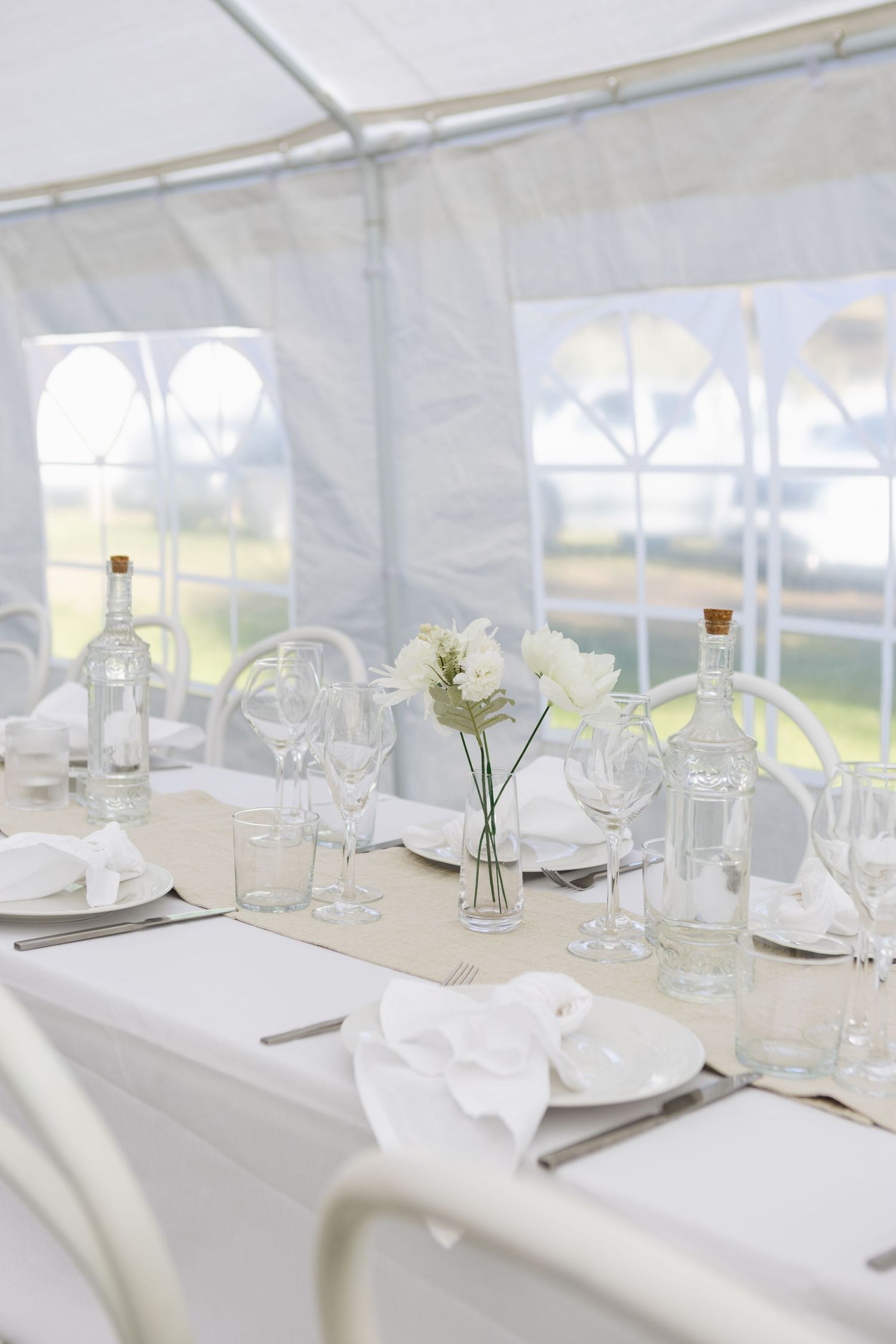 Kylie and Jono’s wedding reception at Moonan Cottage near Scone NSW