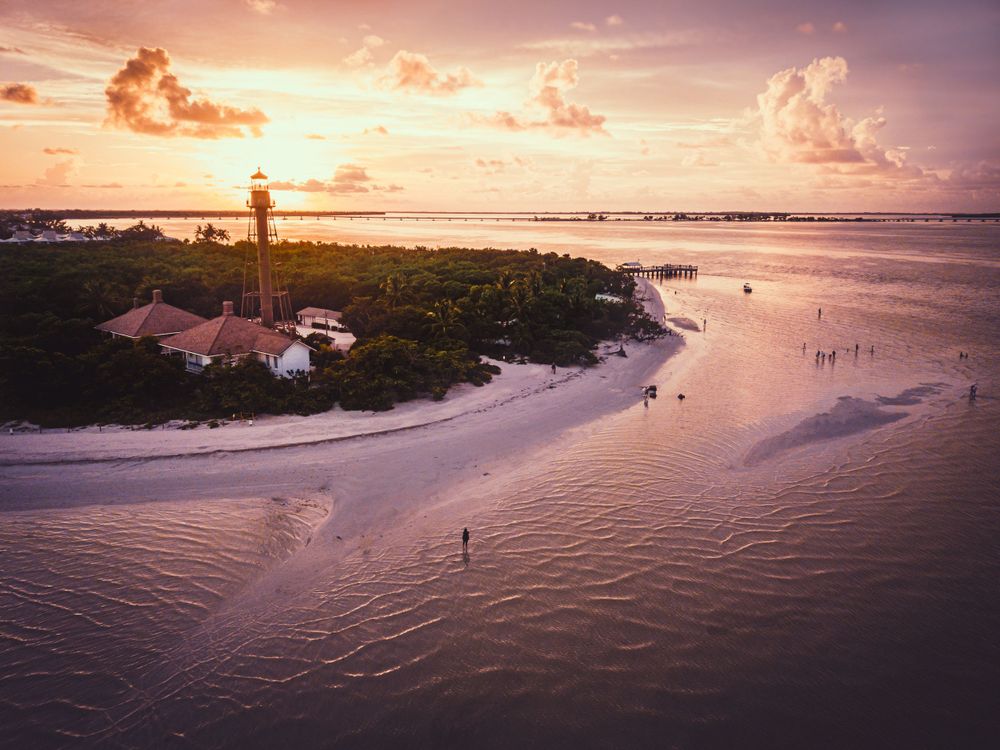 Matt Johnson Family Photographer in Florida on the beach. MJ Photograph. MJ Photography. Coastal Lifestyle Photos. Gulf of America best