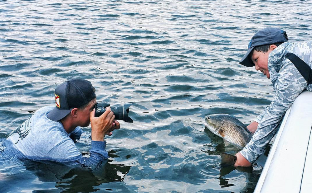 Lifestyle photography by MJ Photograph in destin florida. Best family photographer near me. Coastal Sunset  Couples Photographer
