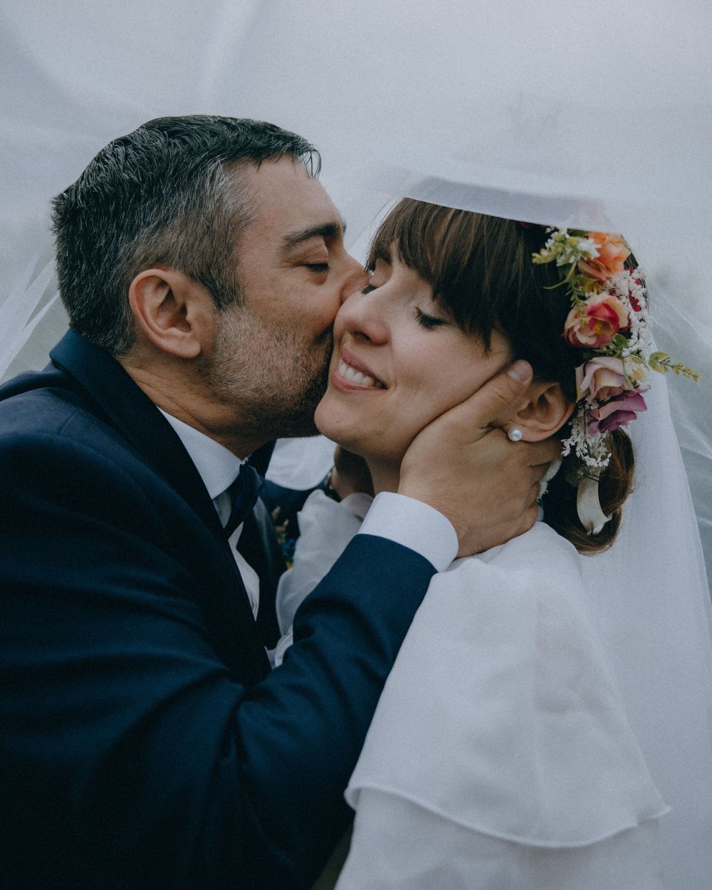 Découvrez le mariage de Vanessa & Denis à la Ferme du Château de Poix, capturé par Julie Fox Photography Une célébration unique à Bouillancy