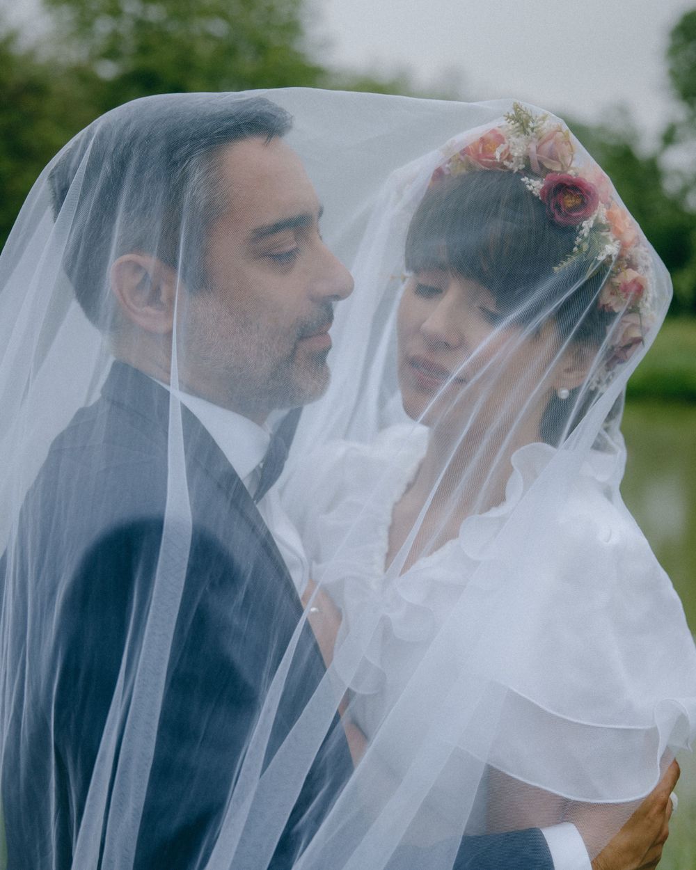 Découvrez le mariage de Vanessa & Denis à la Ferme du Château de Poix, capturé par Julie Fox Photography Une célébration unique à Bouillancy