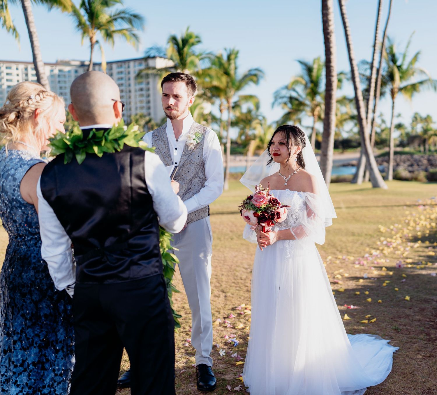 Hawaii Oahu sunrise sunset beach proposal engagement wedding couple family photoshoot photography