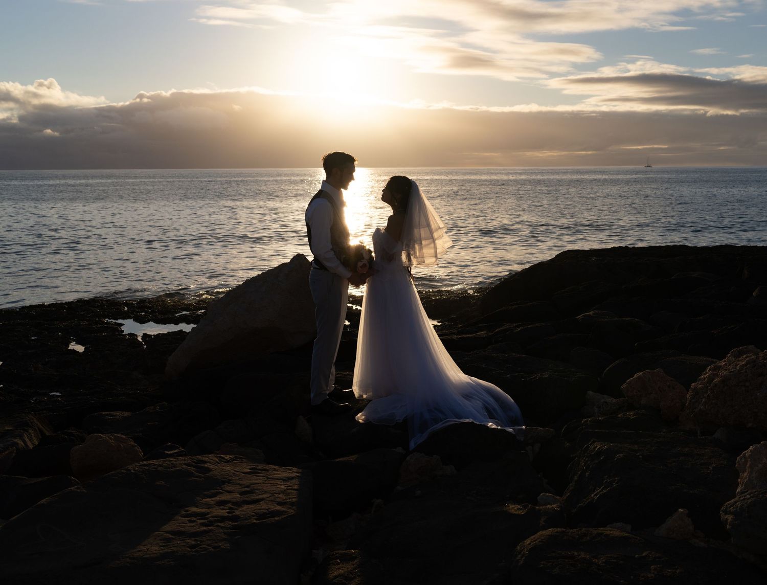Hawaii Oahu sunrise sunset beach proposal engagement wedding couple family photoshoot photography
