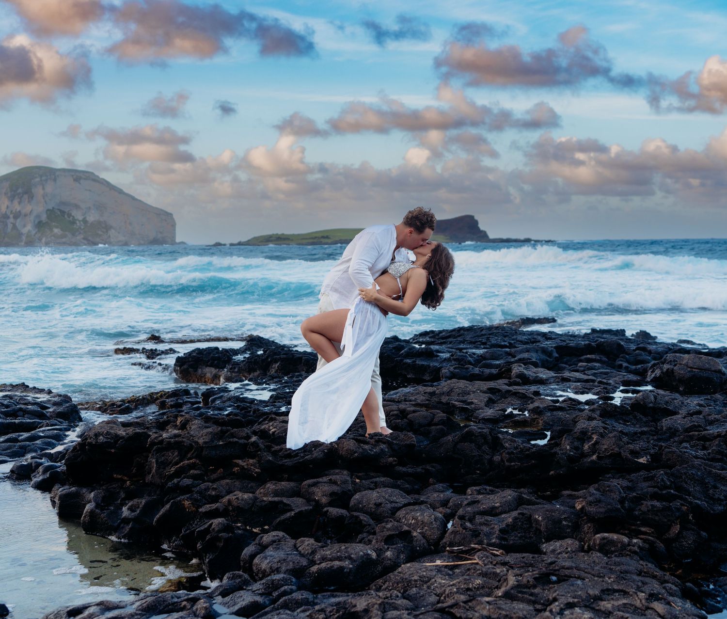 Wedding photographer Oahu Hawaii
Couple Photoshoot 
wedding at the beach photoshoot
Beach wedding Oahu Hawaii
Beach ceremony Oahu Hawaii