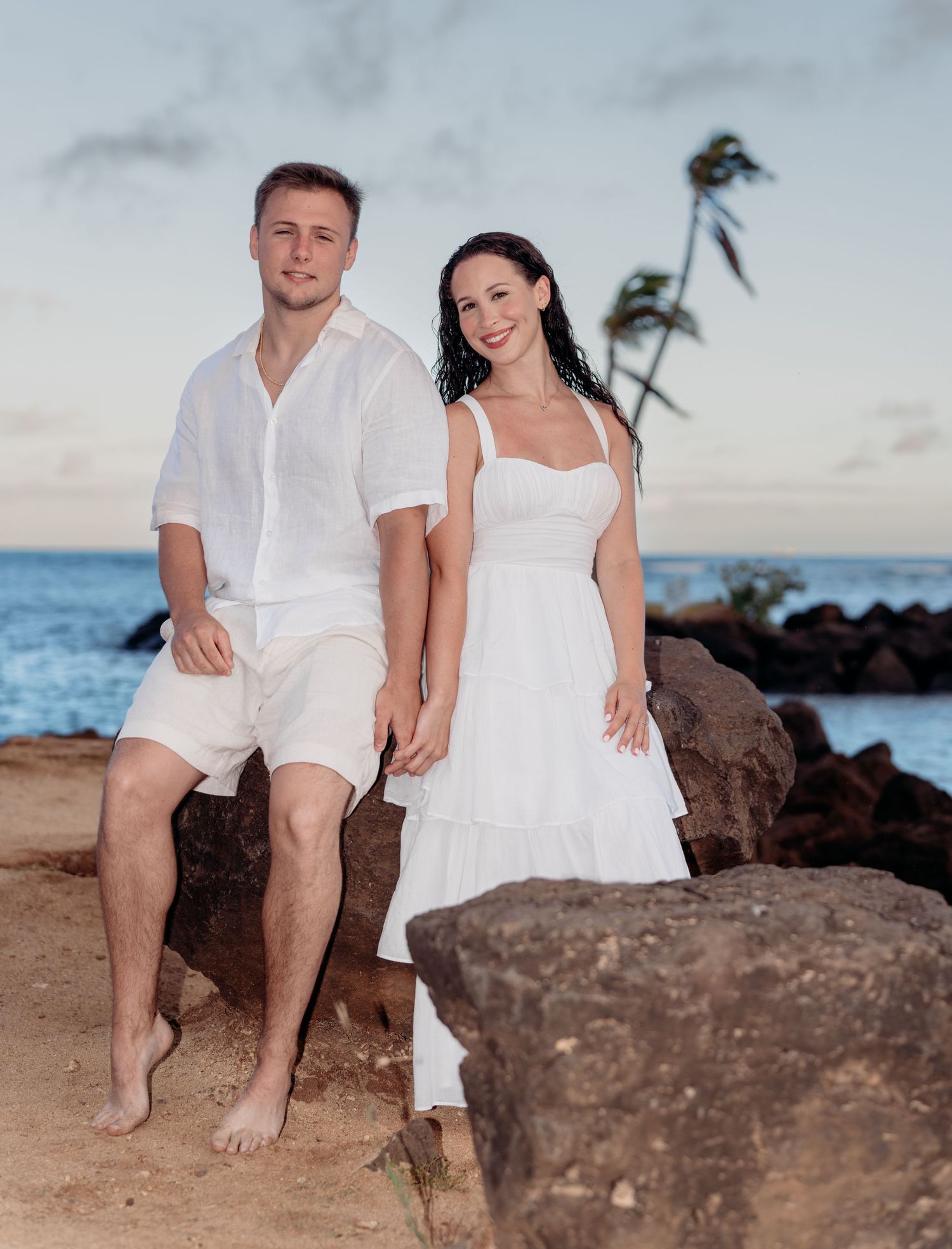 Wedding photographer Oahu Hawaii
Couple Photoshoot 
wedding at the beach photoshoot
Beach wedding Oahu Hawaii
Beach ceremony Oahu Hawaii