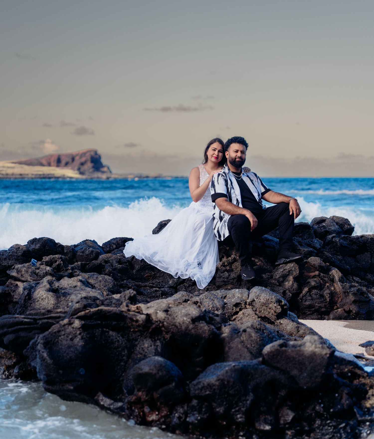 Wedding photographer Oahu Hawaii
Couple Photoshoot 
wedding at the beach photoshoot
Beach wedding Oahu Hawaii
Beach ceremony Oahu Hawaii