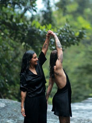 Puerto Rico Photographer. Albert Ray Photo. Rainforest Photoshoot. Engagement Photoshoot. Book Now. El Yunque. LGBTQ friendly. Couples.