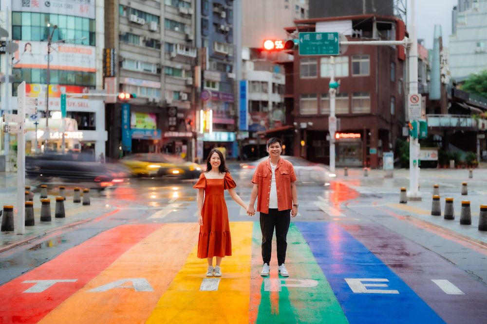 a couple and the rainbow sidewalk in Ximending