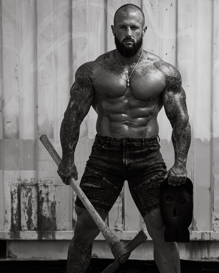 Fitness photography, in studio or outdoor , with pro lighting