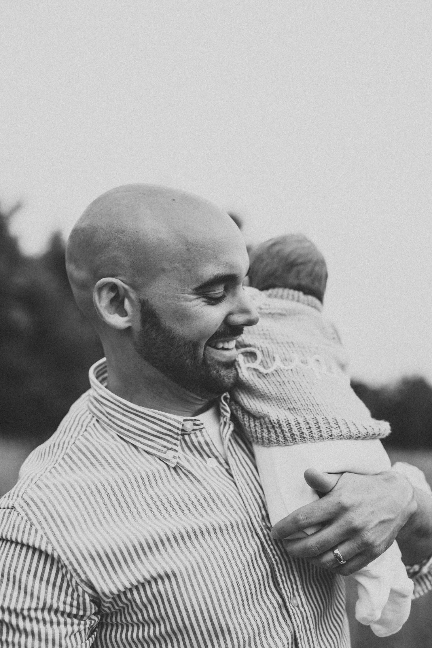 Black and White Outdoor Family Photo Shoot