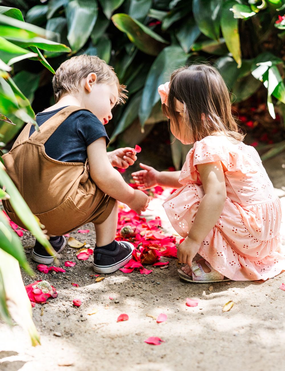 Family Photographer, kid photographer near me, Huntington Library, Simi Valley children's photographer, Photographer good with kids,