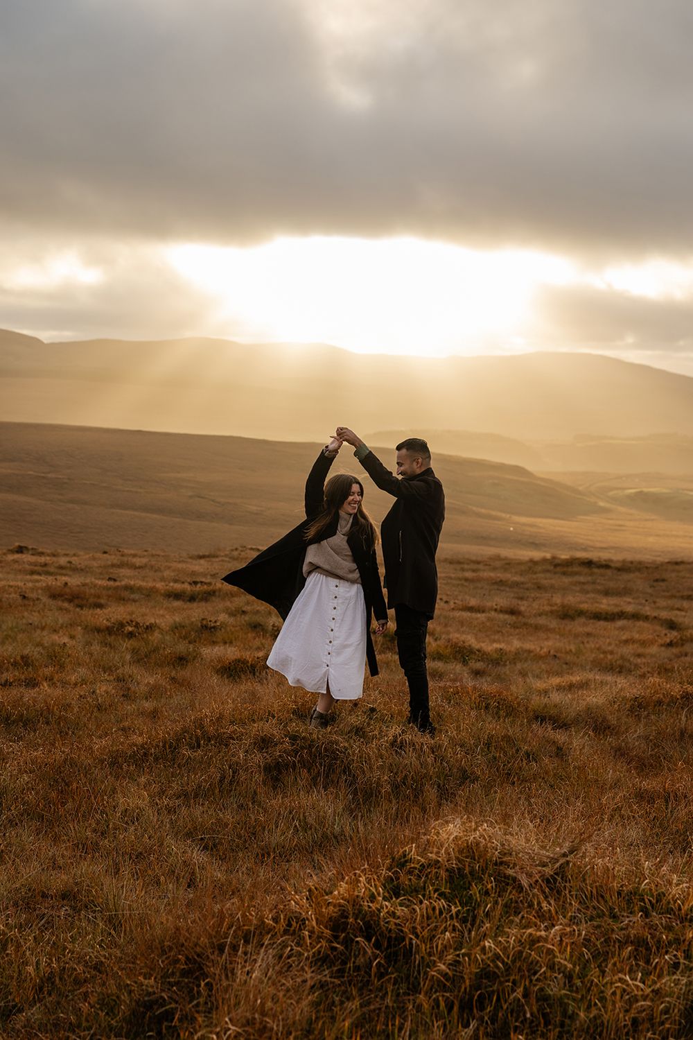 cinematic photo session of adventure elopement in Connemara national park on Diamond hill