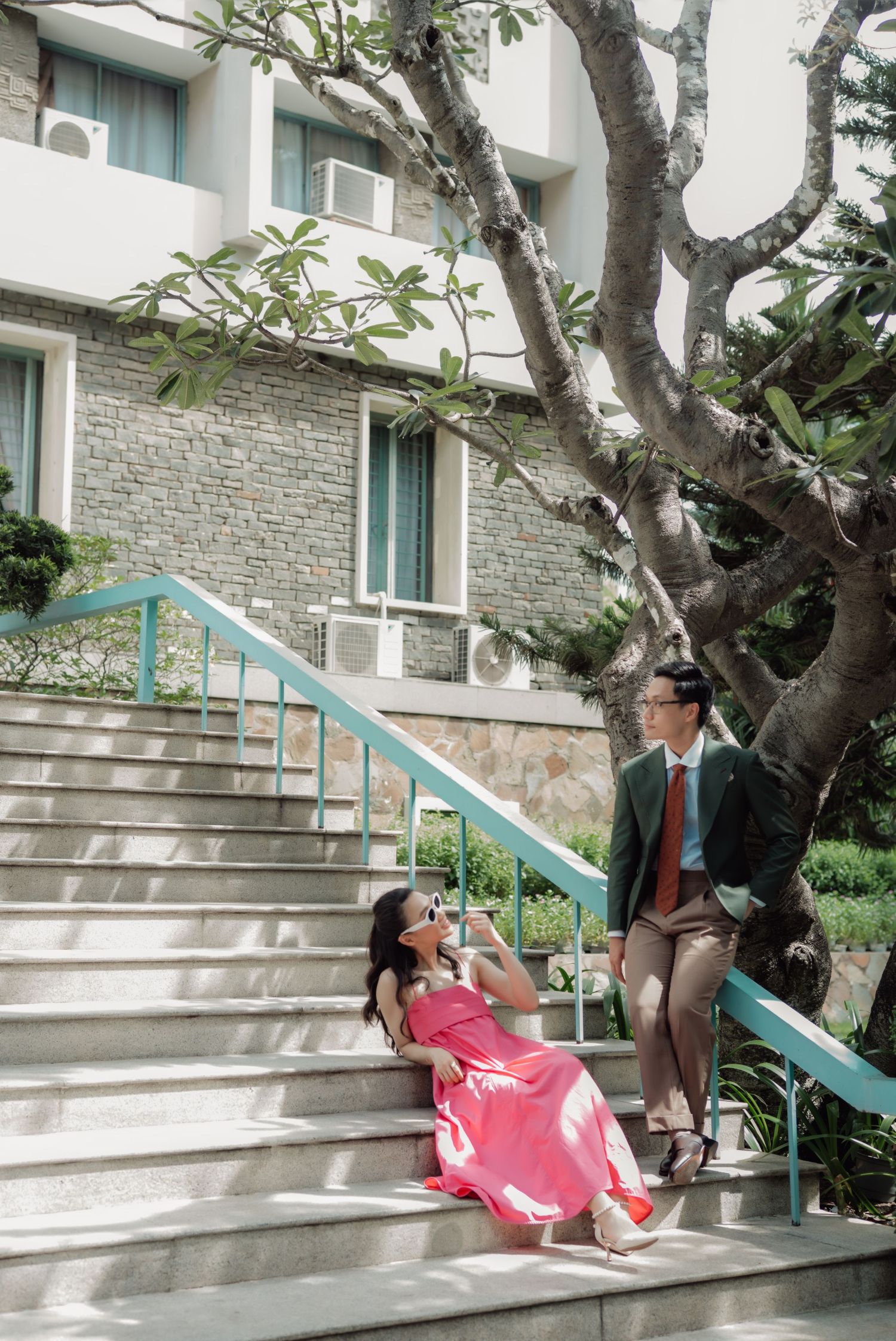alt="Couple prewedding photoshoot at Independent palace"