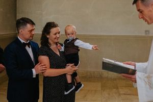 Fotograf chrzest święty Katowice zdjęcia chrzest święty reportaż fotograficzny z chrztu zdjęcia chrzest Katowice fotograf rodzinny Śląsk
