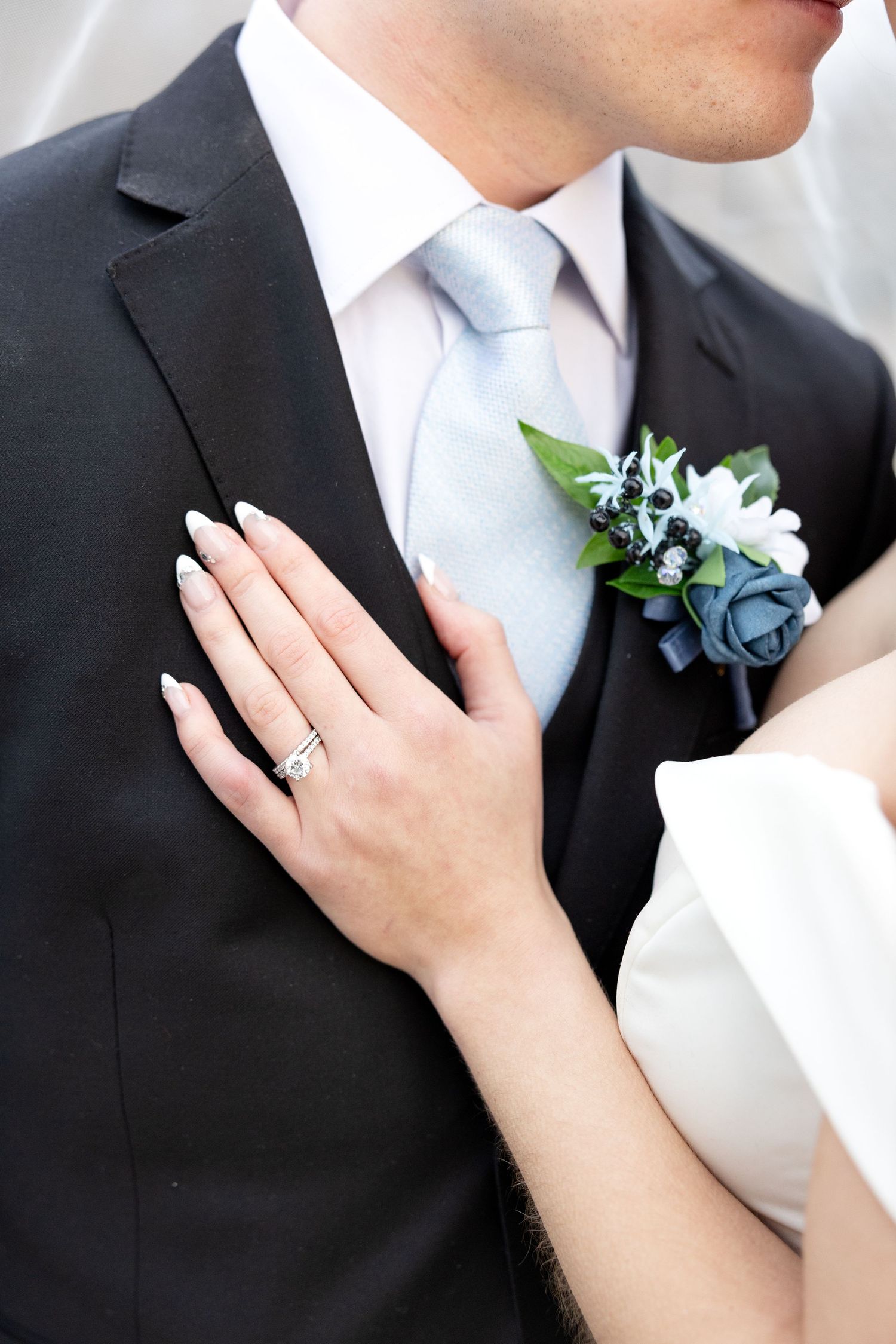Light and airy wedding and engagement photography by Julia and Sean Photography
 serving Dayton, Columbus, Cincinnati, Ohio, and beyond.