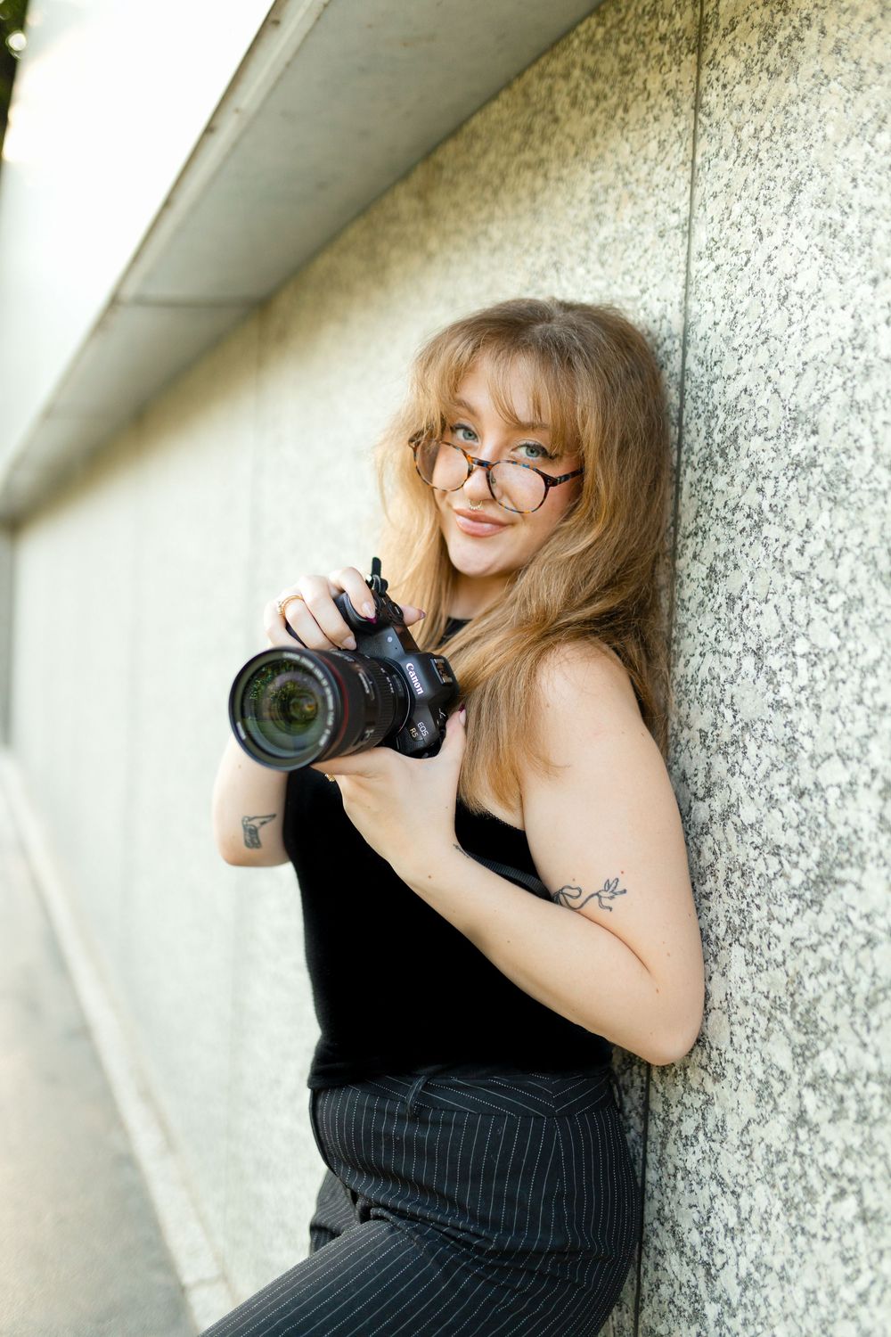 Des Moines, Iowa senior photo and wedding Photographer