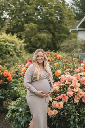 Maternity photography near me-Bump photos near me- Bellingham maternity photos- Seattle maternity photographer-Maternity Photos near me