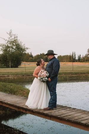 Destination wedding photographer-Elopement photographer for the Pacific Northwest-Wedding photography in Bellingham, WA-Bellingham wedding