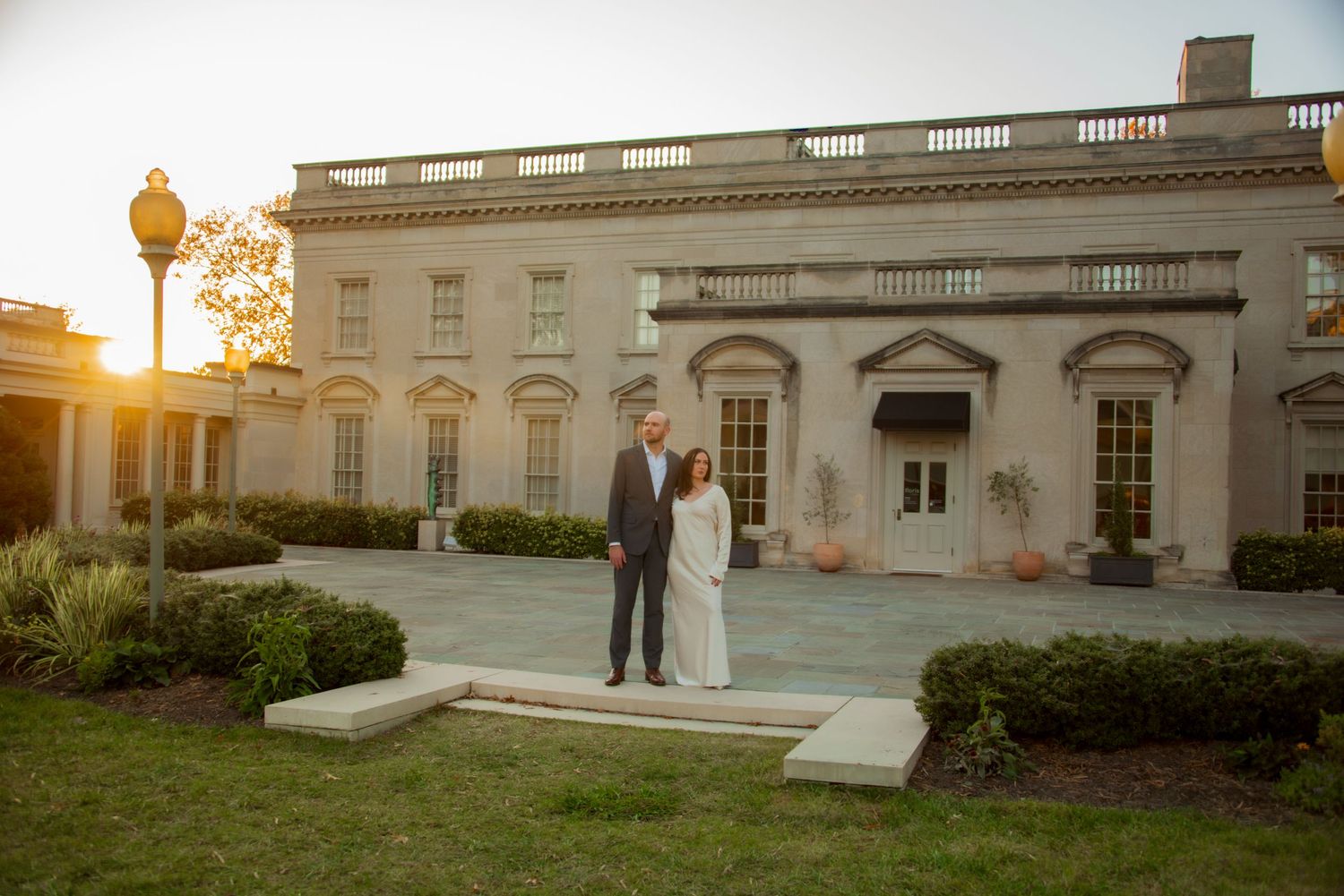 Virginia Museum of fine arts sunset photo shoot with young couple Virginia photographer