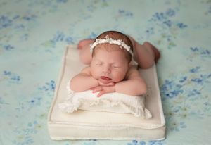 newborn photos 
maternity Photographer
newborn photography Kentucky Photographer
Richmond Kentucky 
Lexington kentucky cake smash newborn