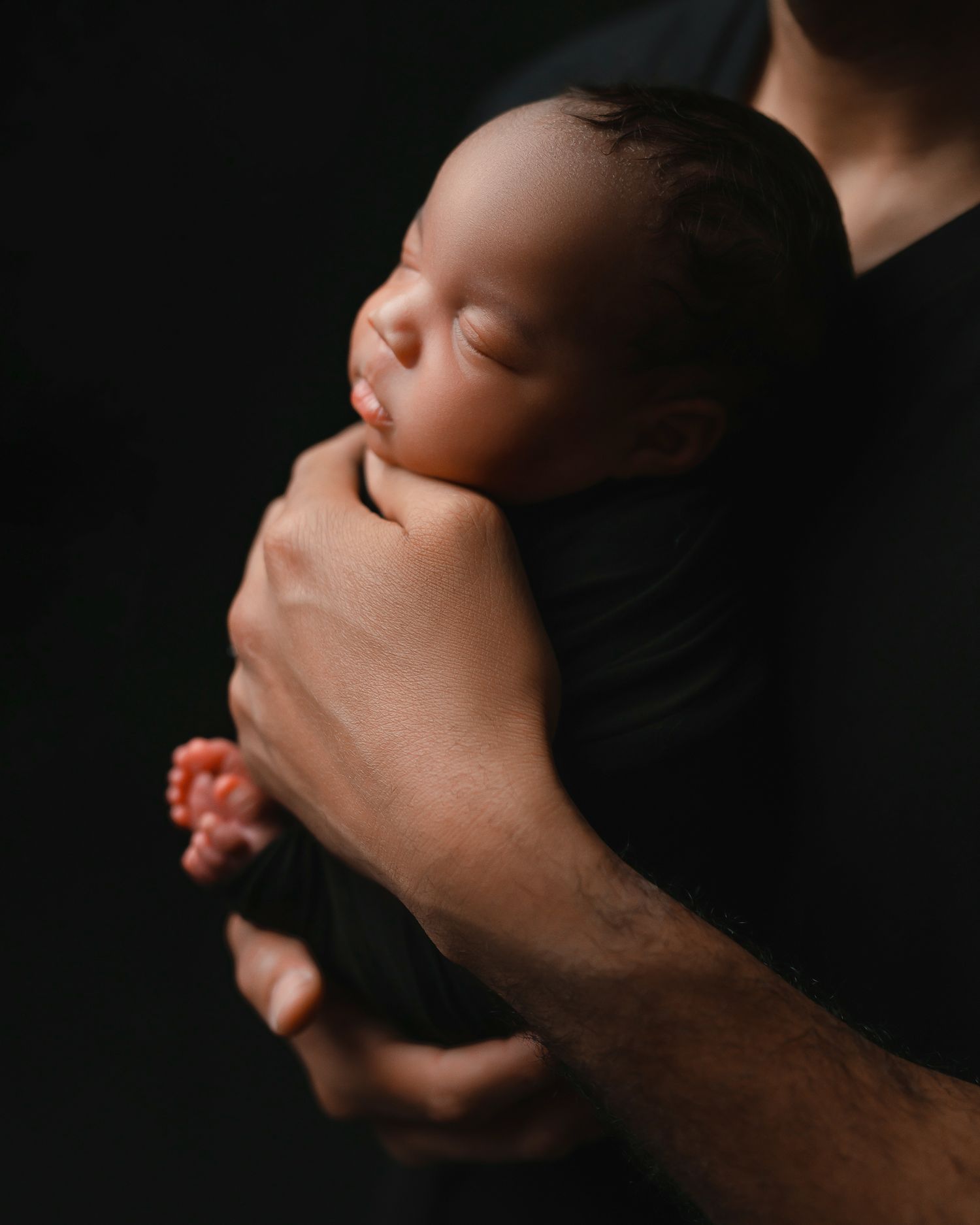 Newborn photography studio located in between Atlanta, Georgia and Birmingham, Alabama with full service photo studio.
