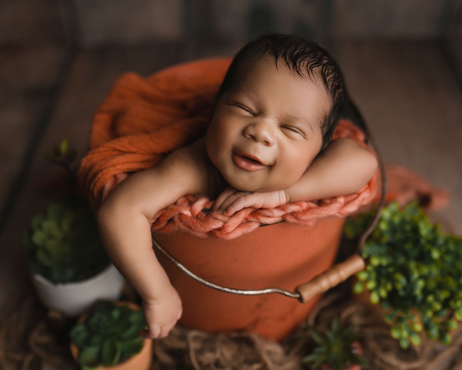 Newborn photography studio located in between Atlanta, Georgia and Birmingham, Alabama with full service photo studio.