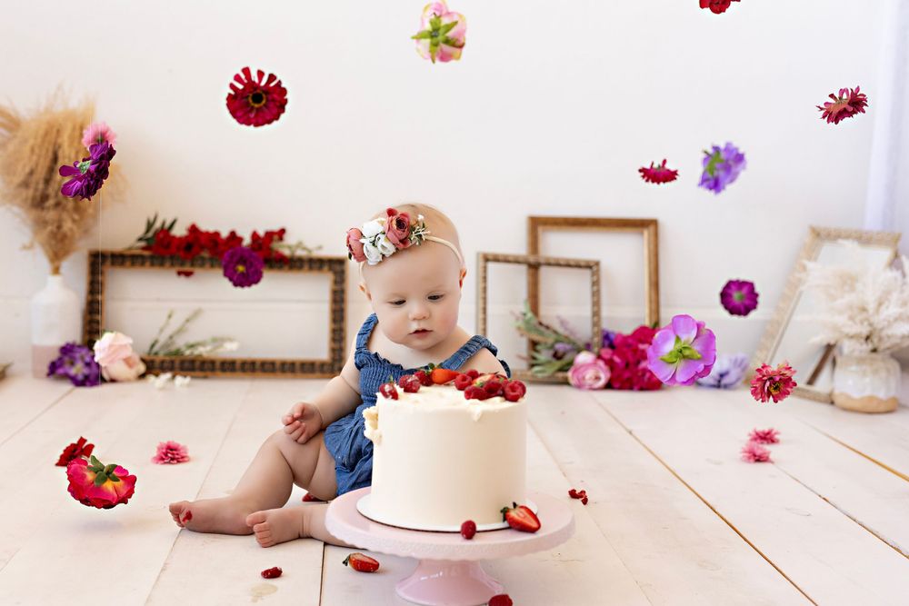 First birthday cake smash photographer in Wisconsin, studio in Watertown WI serving Dodge County Jefferson County and Waukesha County