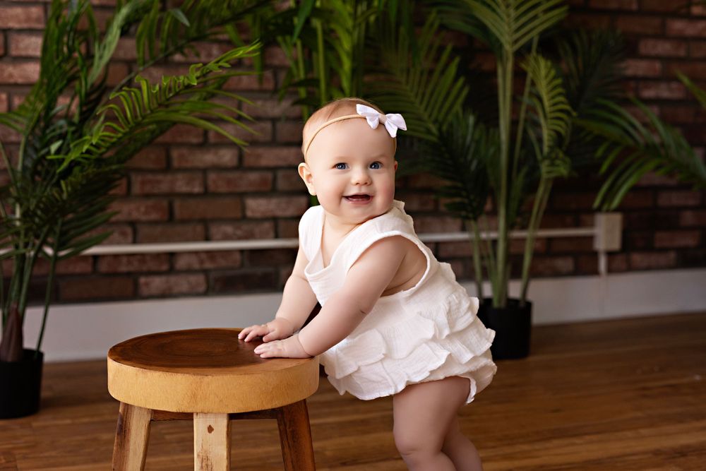 First birthday cake smash photographer in Wisconsin, studio in Watertown WI serving Dodge County Jefferson County and Waukesha County
