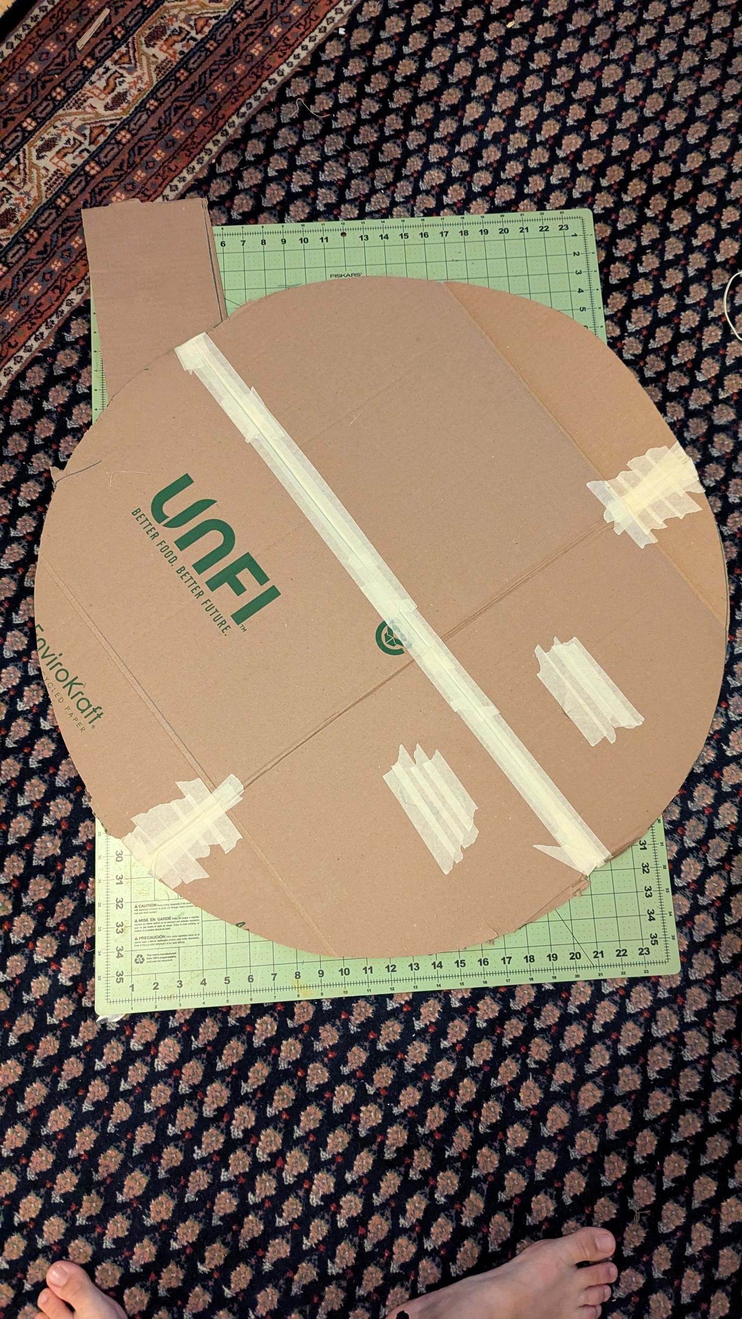 The circle for the mushroom top has been assembled.