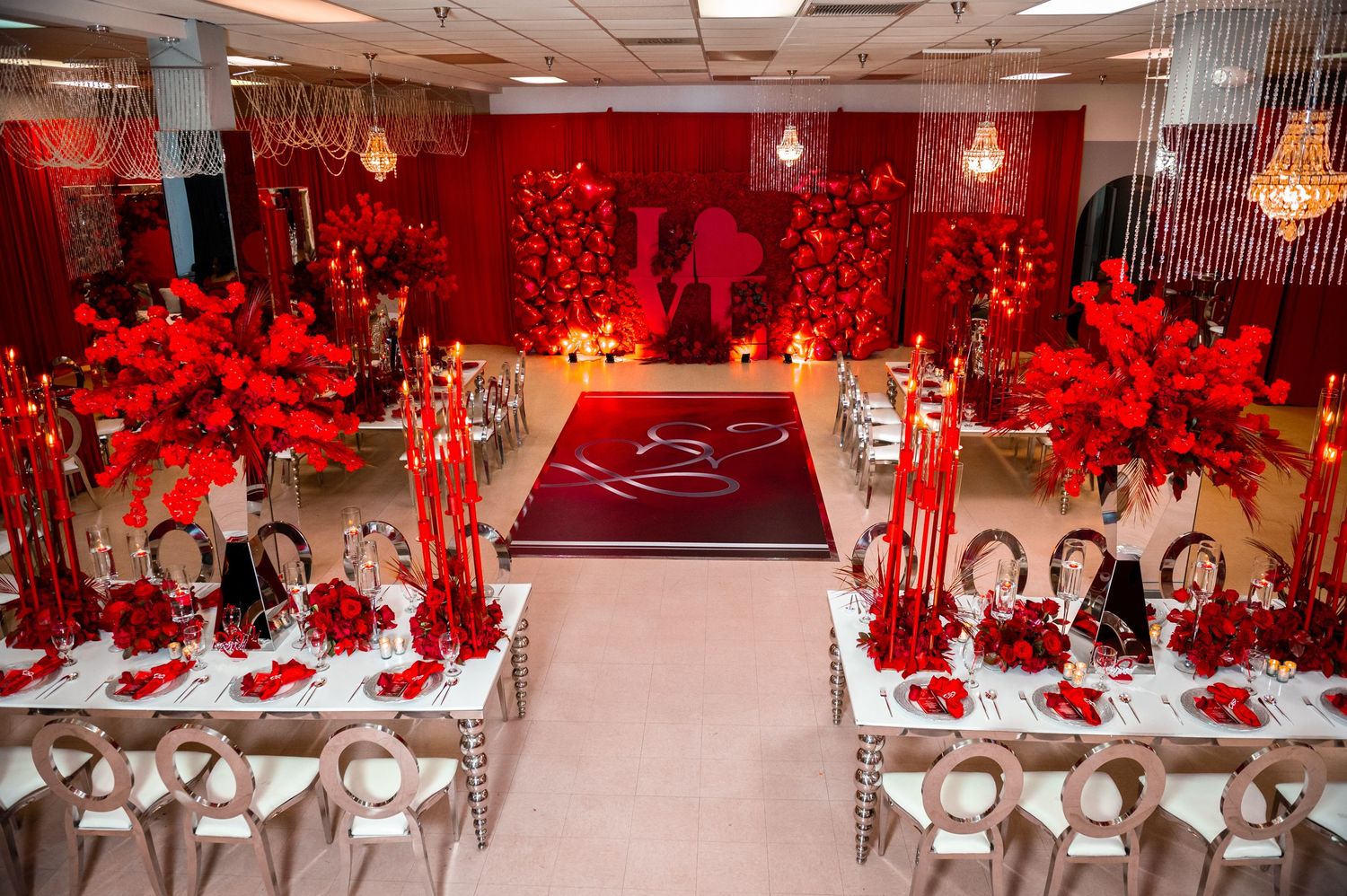 Destination wedding photographers captured this elegant ballroom decor just outside of Atlanta, Georgia, during a destination wedding.