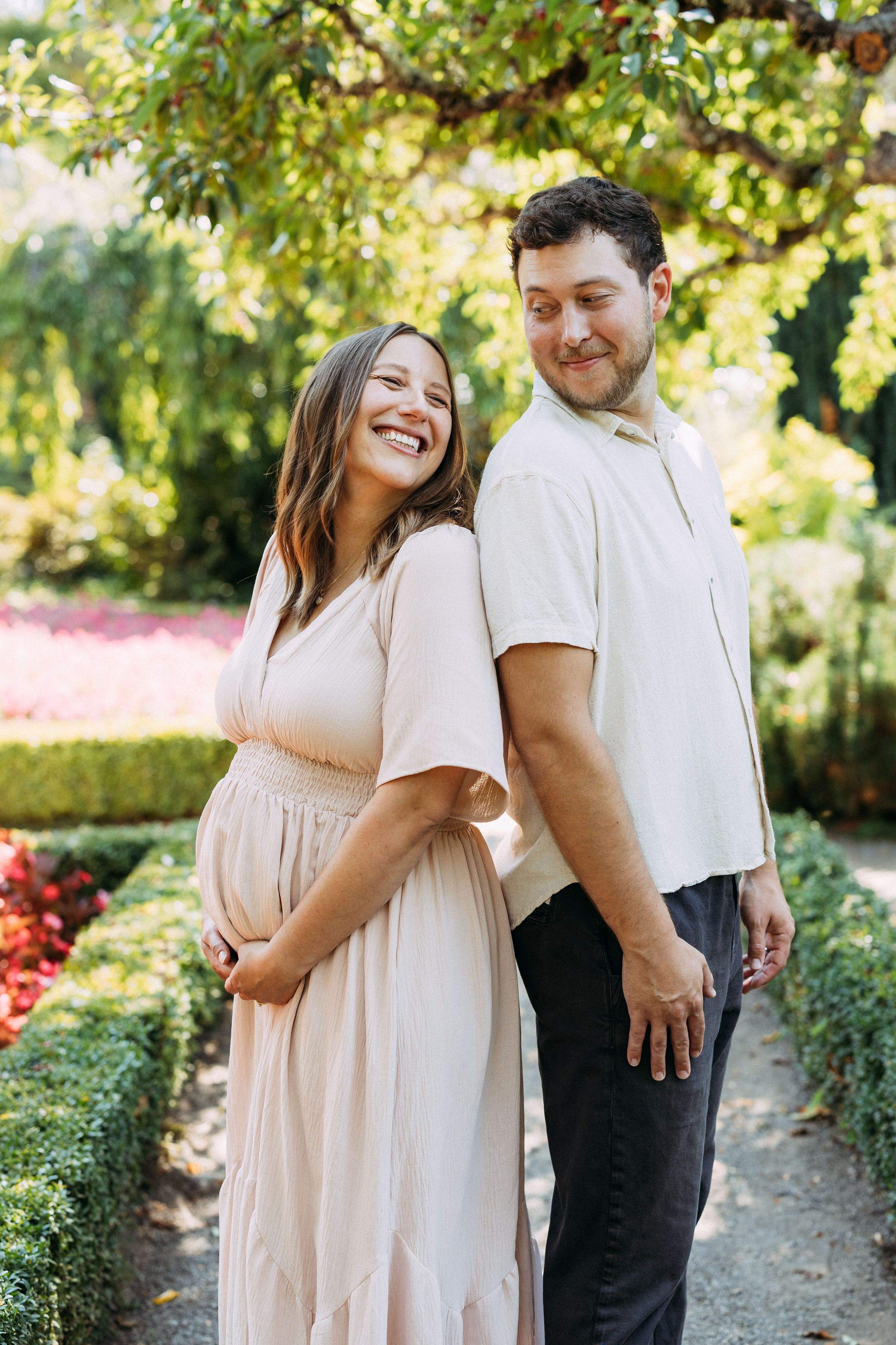 Maternity photos at Filoli Estate