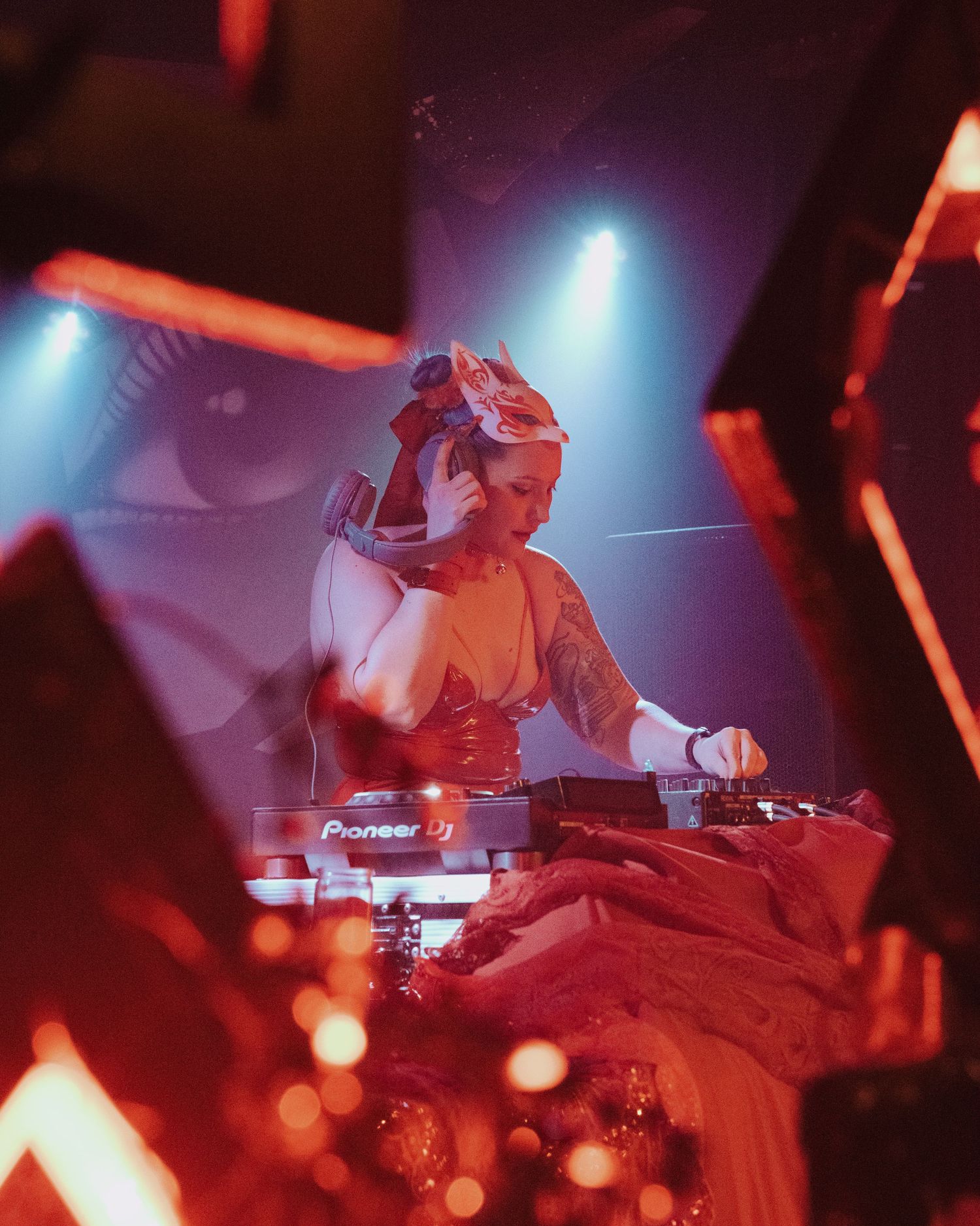 Heartbreaker’s Ball 2025 at Revival Bar DJs, burlesque, aerial acts, and nightlife energy captured in vibrant event photography. Event promo