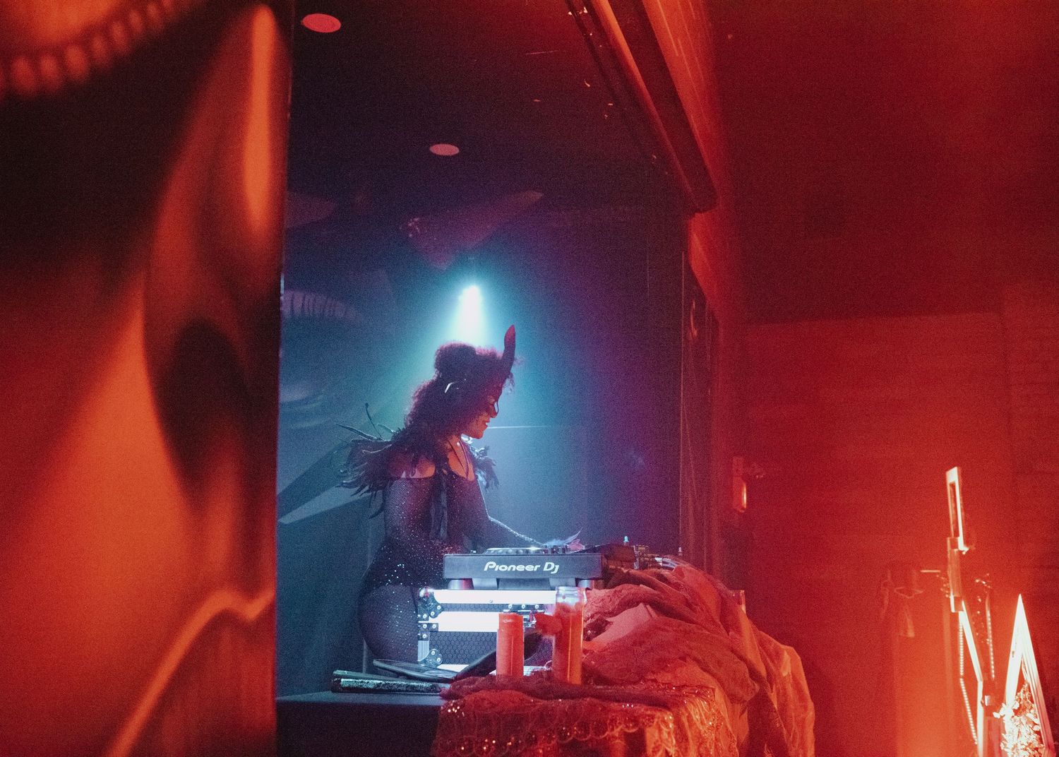 Heartbreaker’s Ball 2025 at Revival Bar DJs, burlesque, aerial acts, and nightlife energy captured in vibrant event photography. Event promo