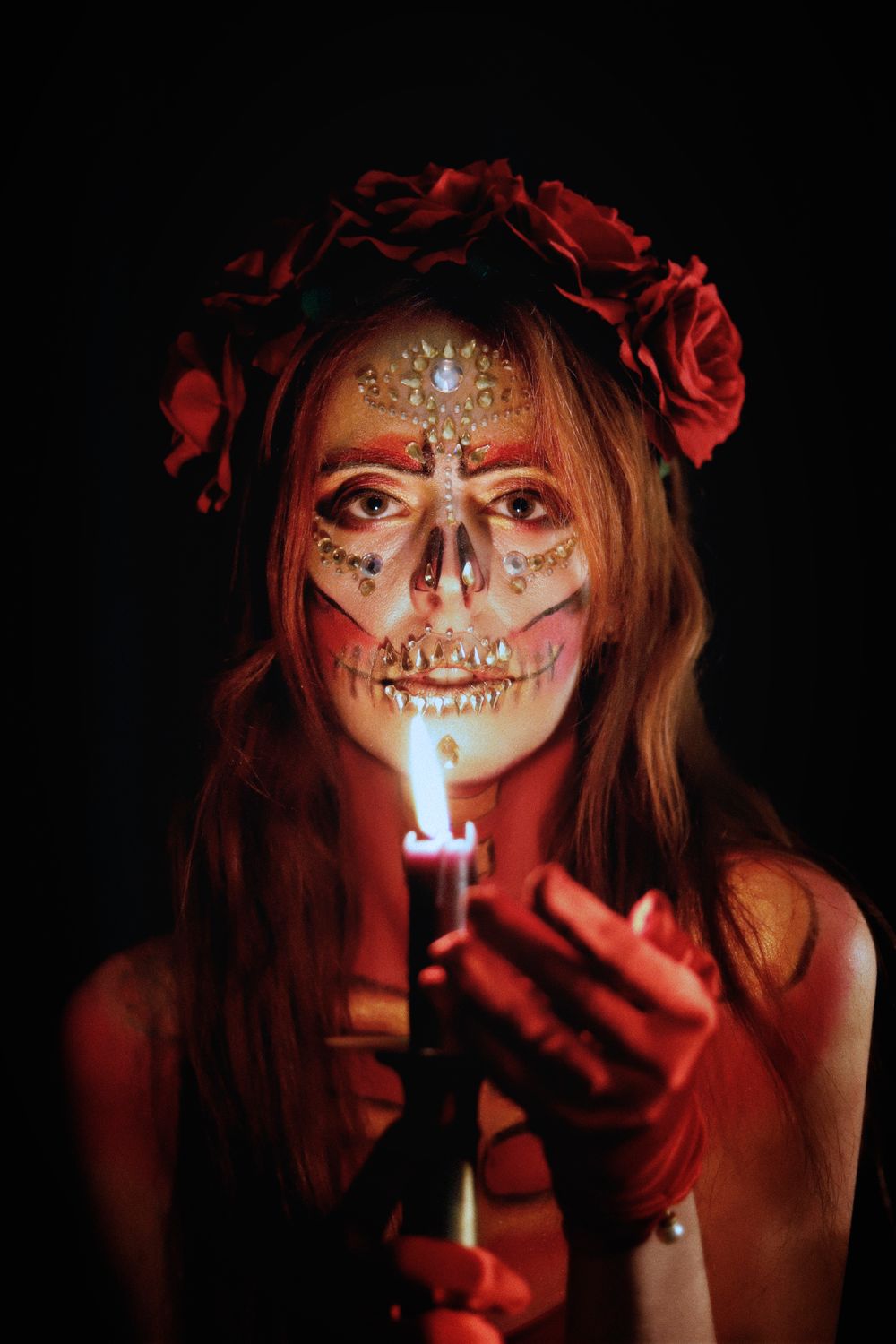 Séance photo par Chaemi Studio, photographe portrait à Montpellier. Shooting créatif pour Halloween inspiré de la Catrina mexicaine.