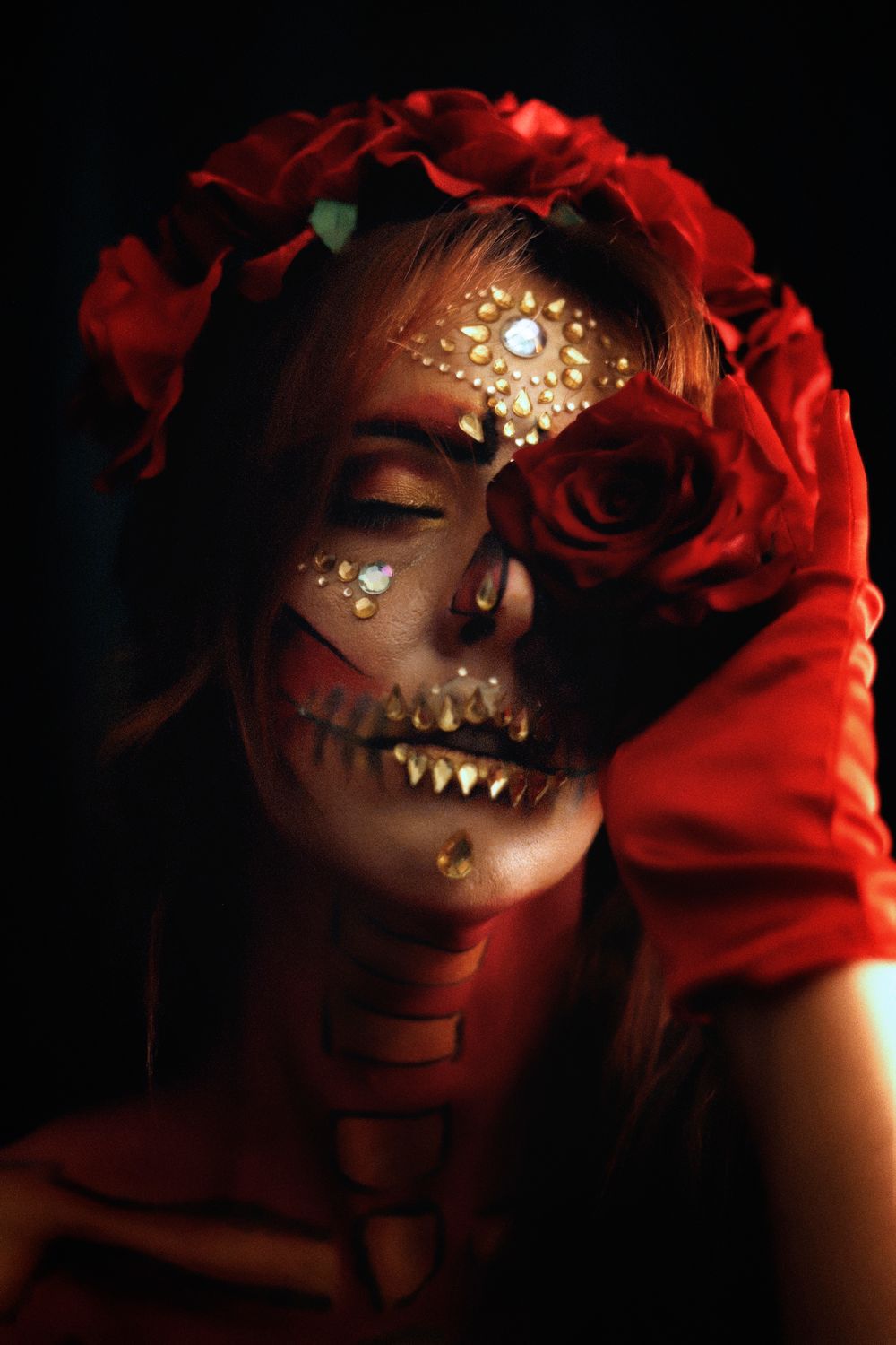 Séance photo par Chaemi Studio, photographe portrait à Montpellier. Shooting créatif pour Halloween inspiré de la Catrina mexicaine.