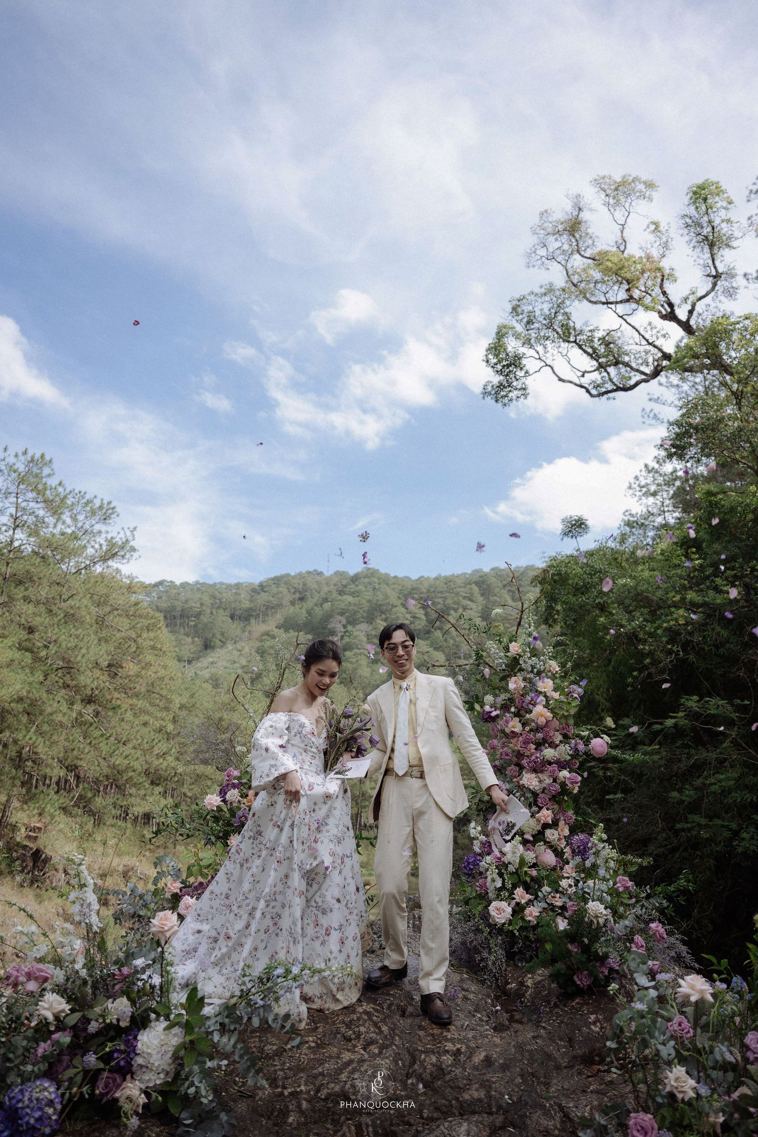 elopement-wedding-at-da-lat-city