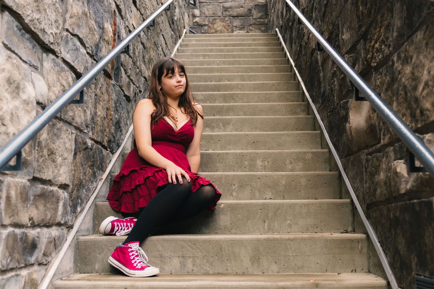 madison wi outfit inspiration for senior photos what to wear professional photographer advice tips tricks red converse sneakers shoes dress