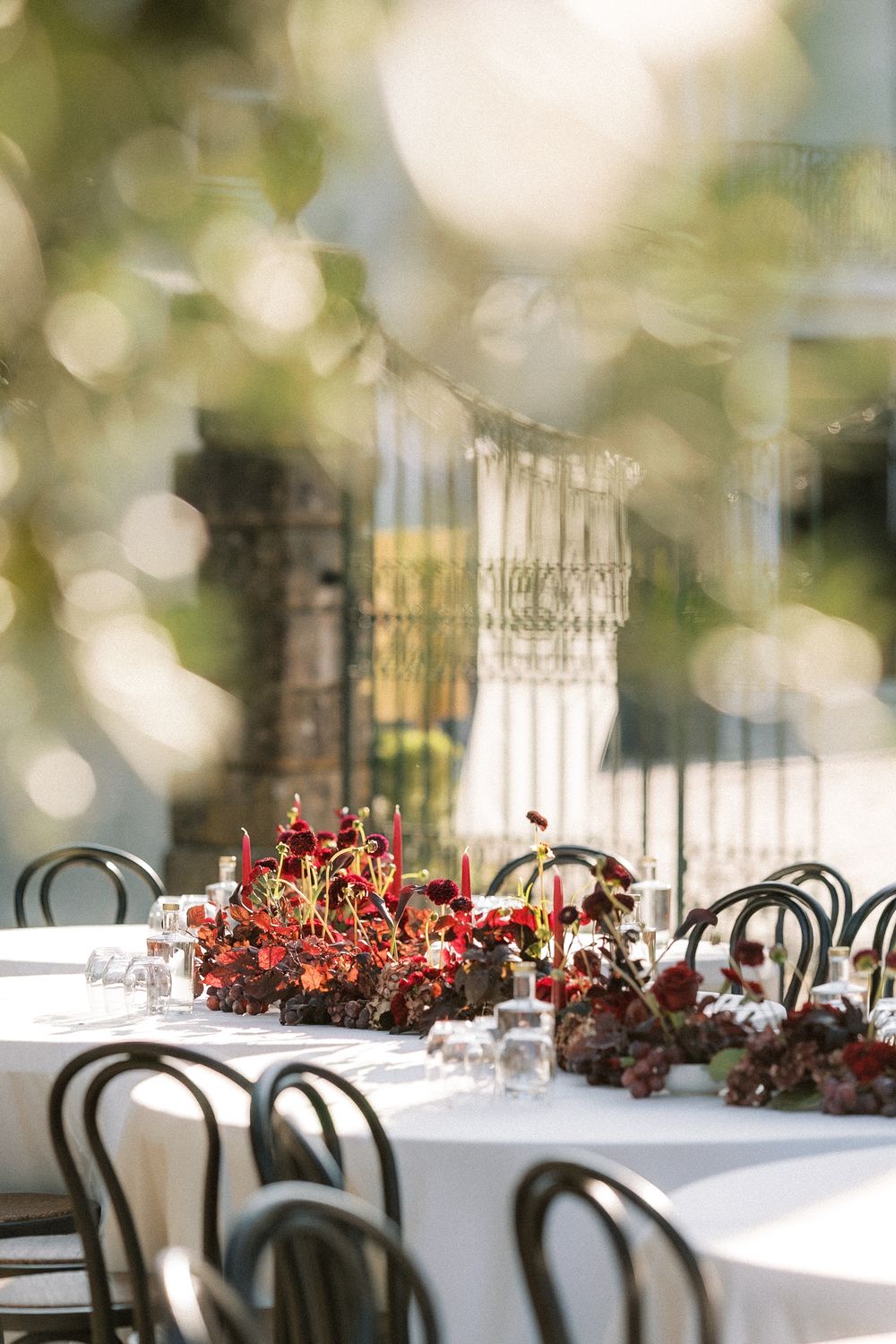 outdoor wedding table decor at Casa de Palmela Portugal