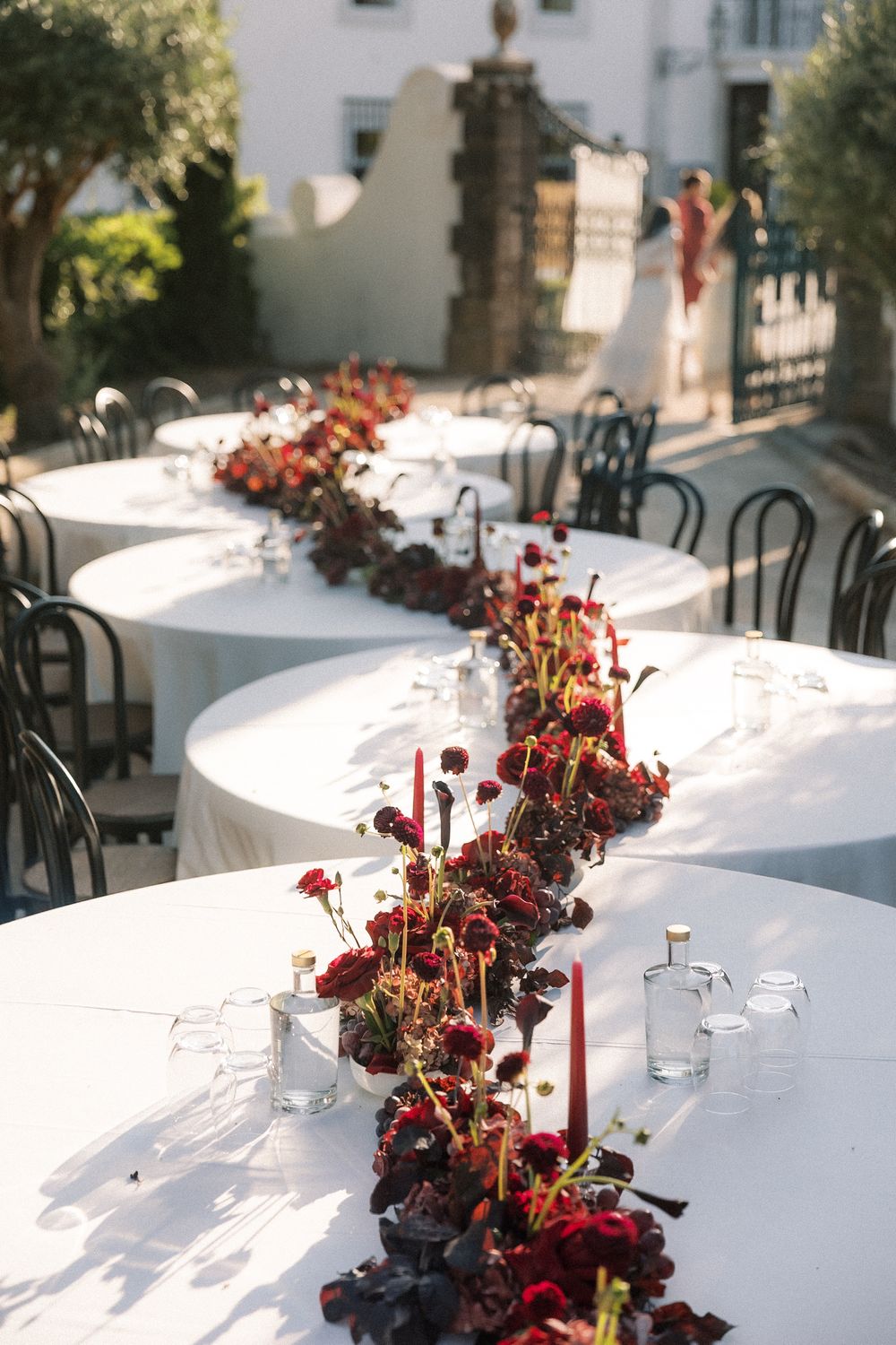 elegant floral table decor at Casa de Palmela wedding Portugal
