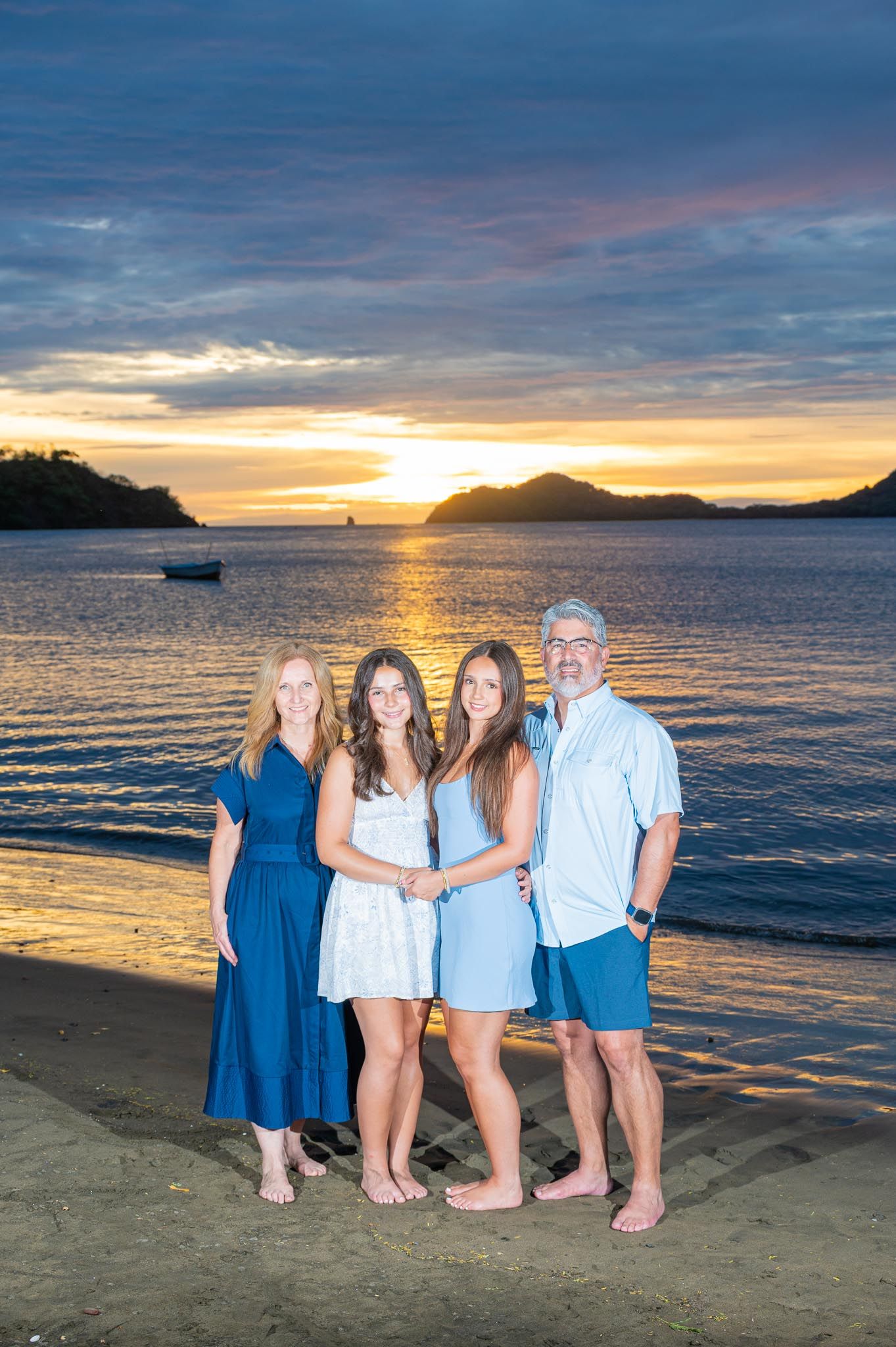 Family photographer at sunset in Liberia, Riu, Guanacaste, Costa Rica