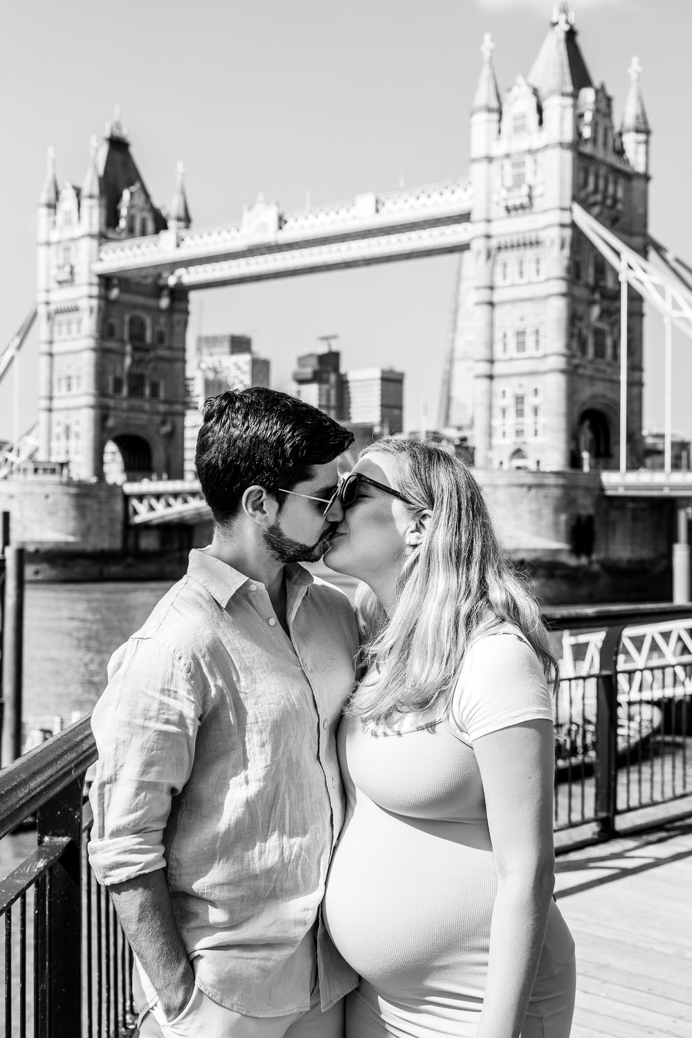 timeless couple photos tower bridge