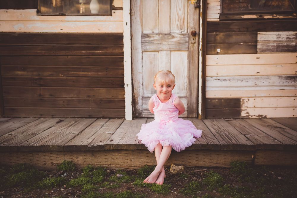 Little girl birthday session outdoor Beaumont California lifestyle photography.
