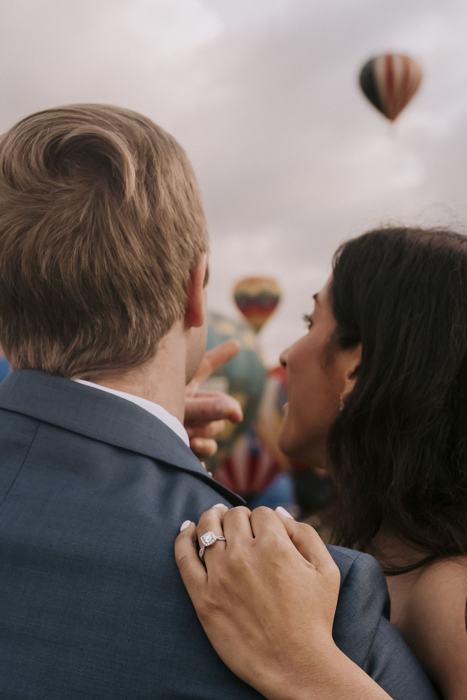 abq balloon fiesta elopement. engagement photographers albuquerque balloon festival. balloon fiesta proposal photographer. abq balloon trip
