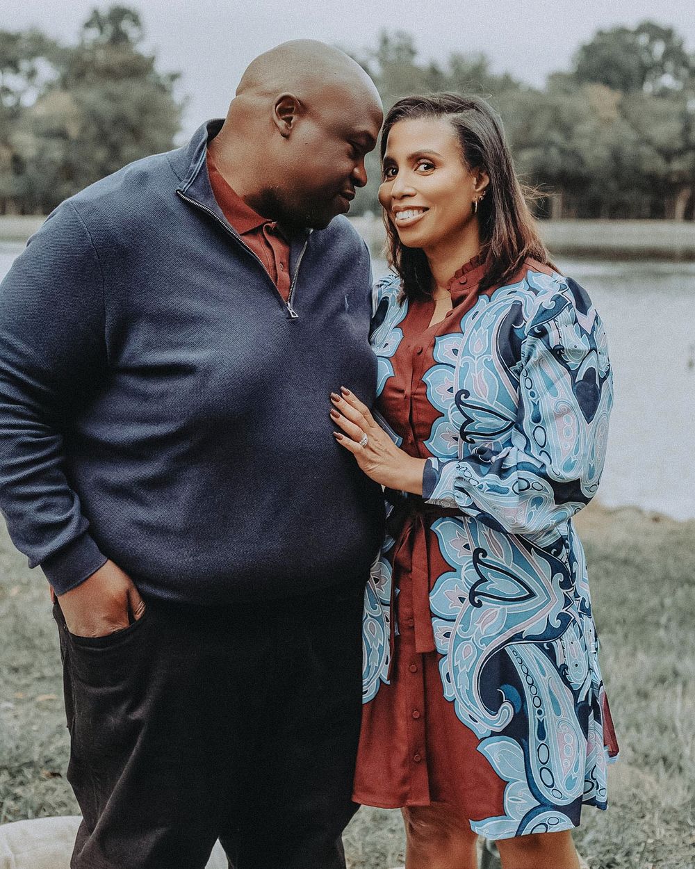 Couples portrait: 
Couples photography session in Charlotte NC by GEarlePhotography