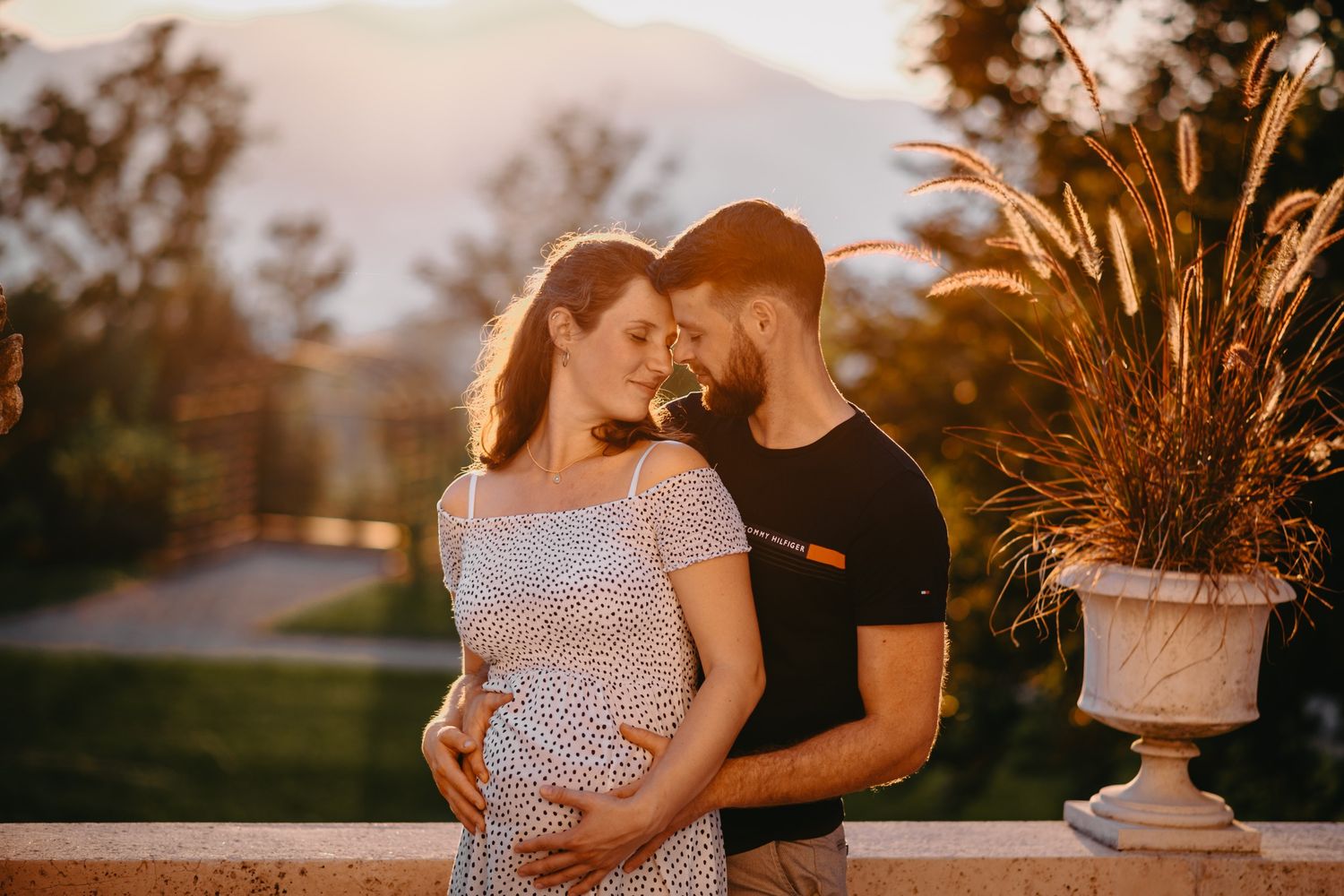 nosečniško fotografiranje v naravi