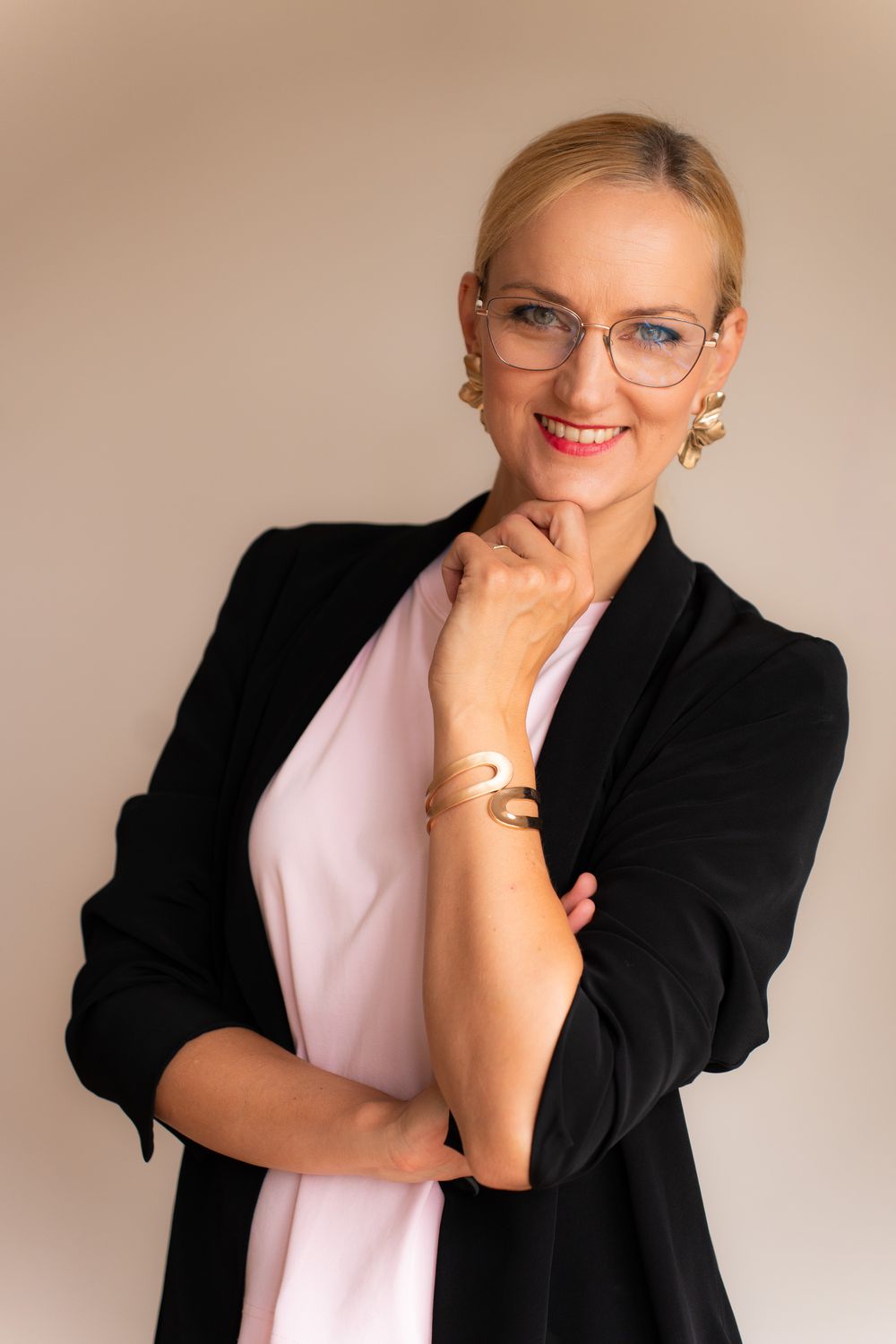 Headshot of a business woman